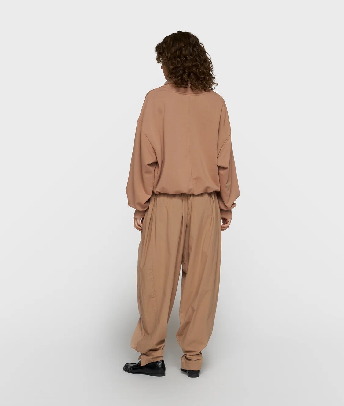 Pleated Sweater 20-827-6203-light fudge - Dein Lieblingsladen Concept