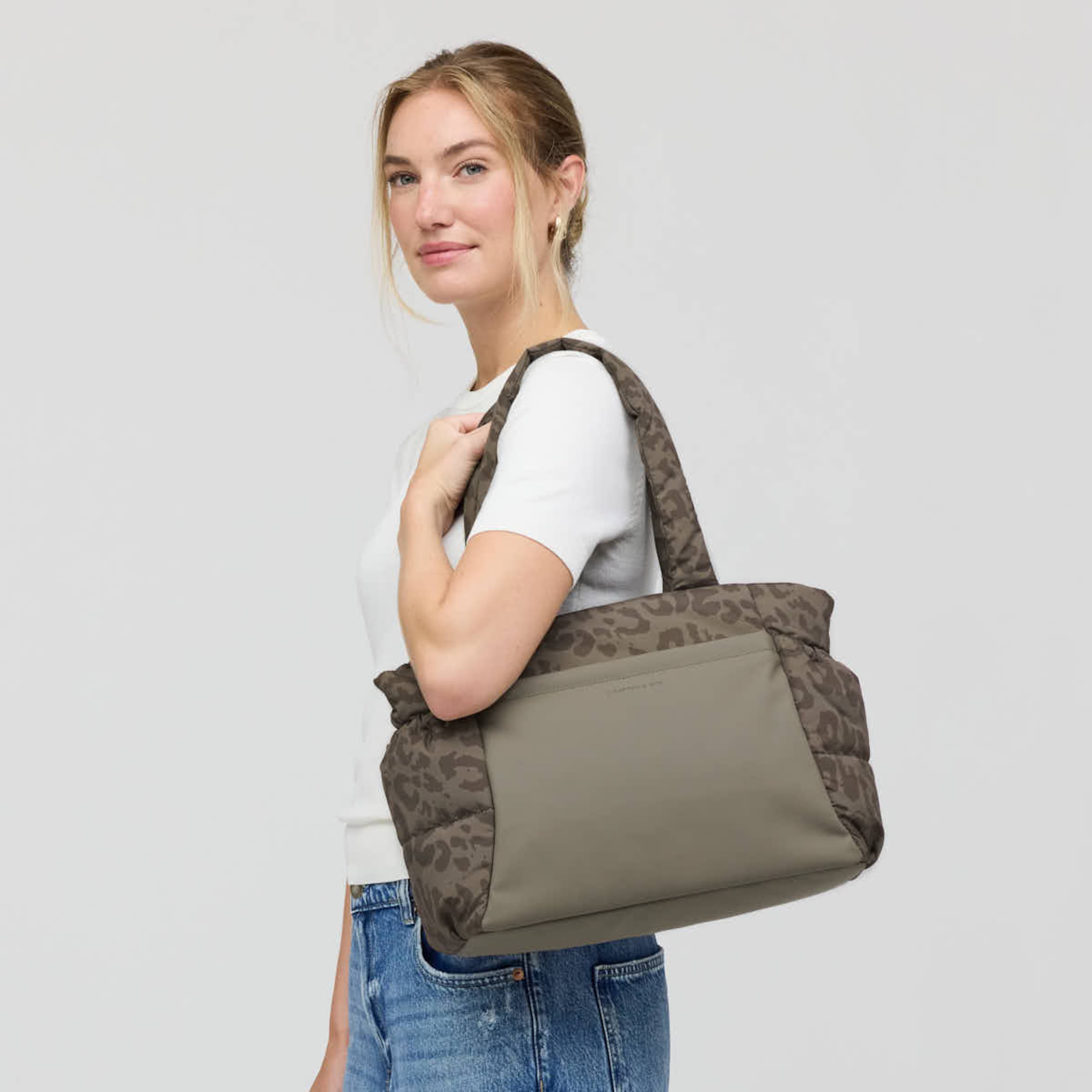Tasche "Hellvi Cloud Medium" leo dark brown