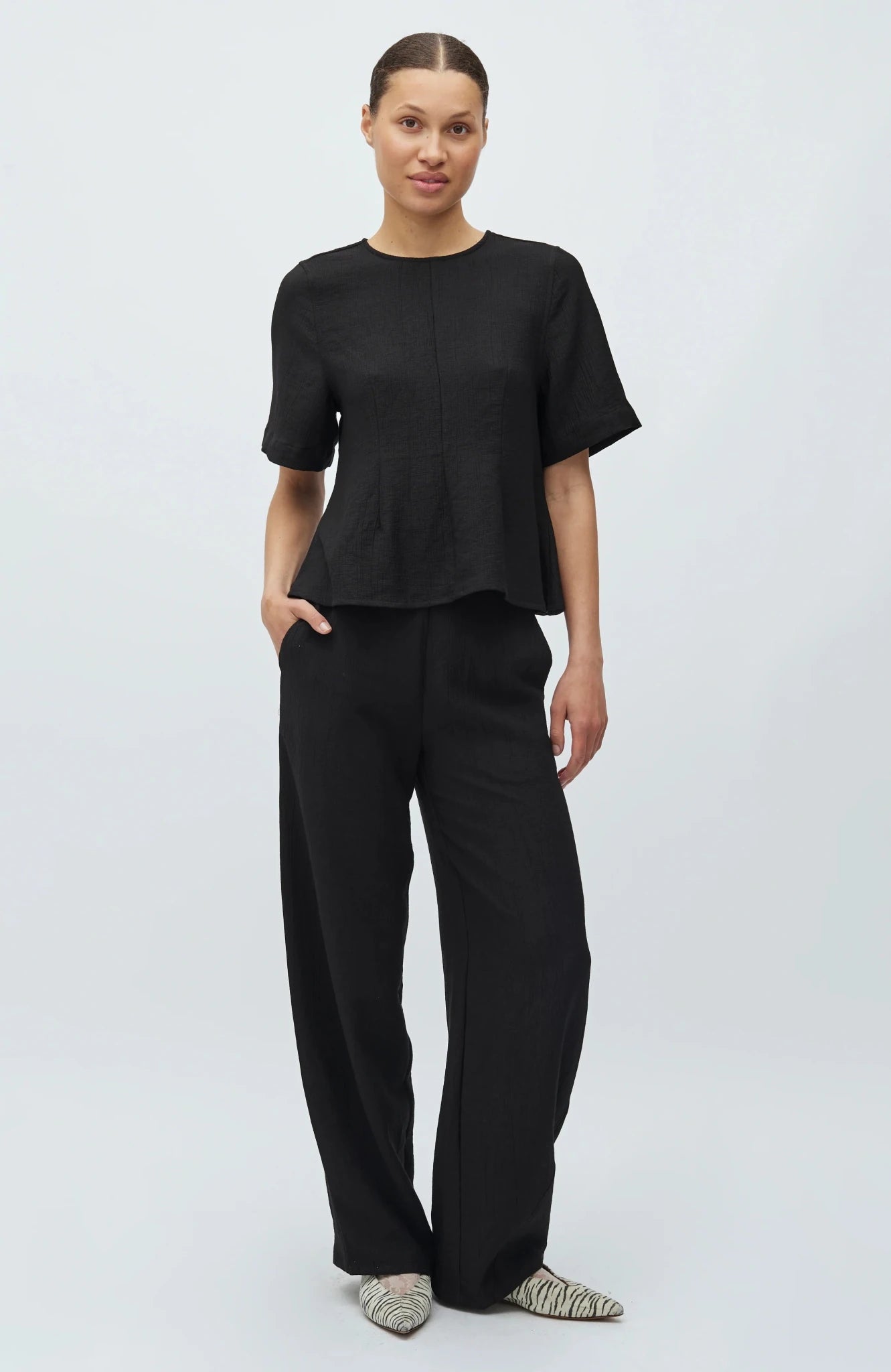 Bluse "Kaely - M" black - Dein Lieblingsladen Concept