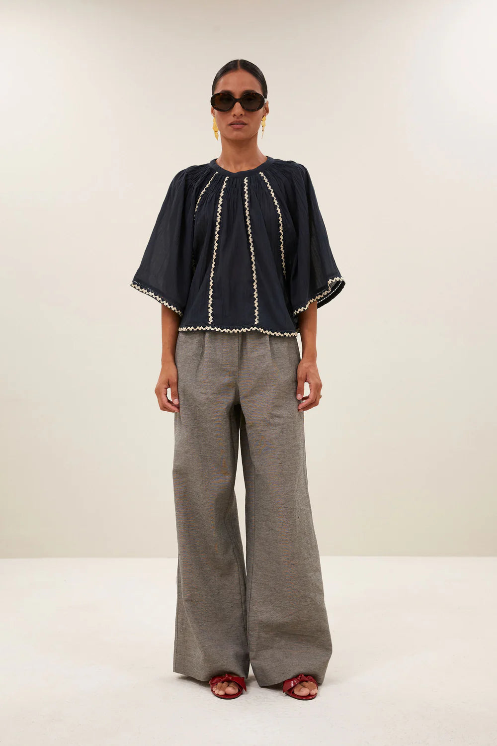 Embroidery Blouse "Emmi"