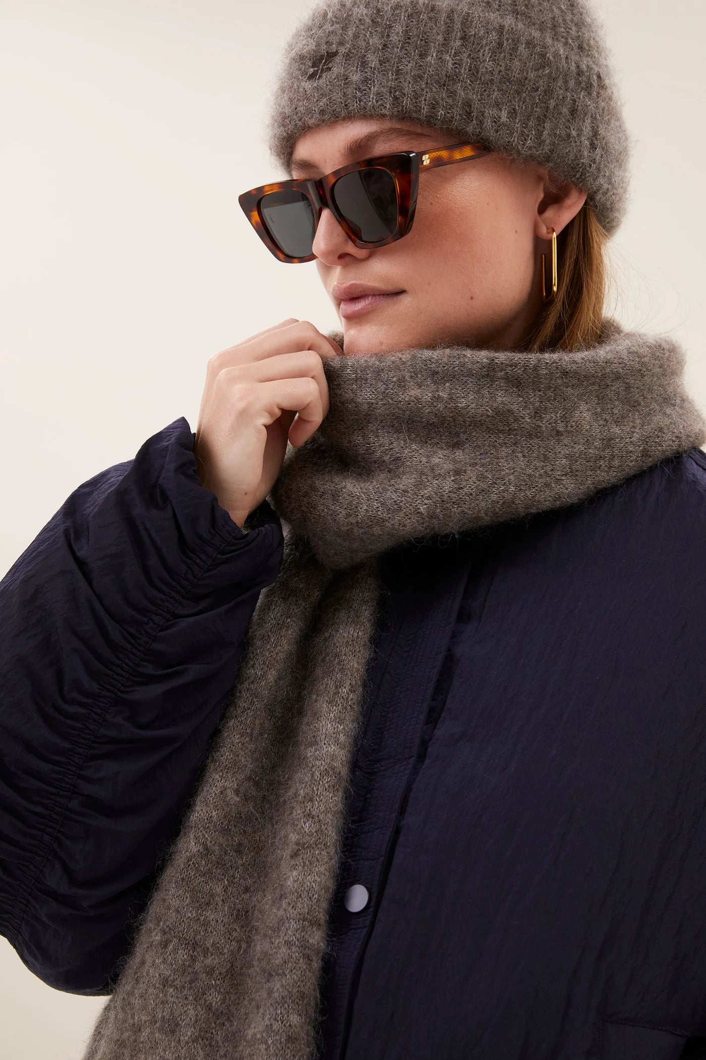 Scarf "Leah Norton" dark biscuit