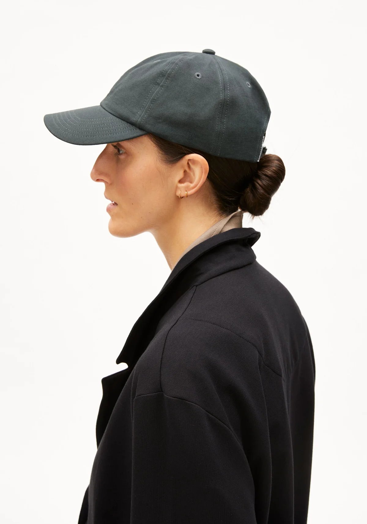 Cap "Yenaas Bold"-space steel