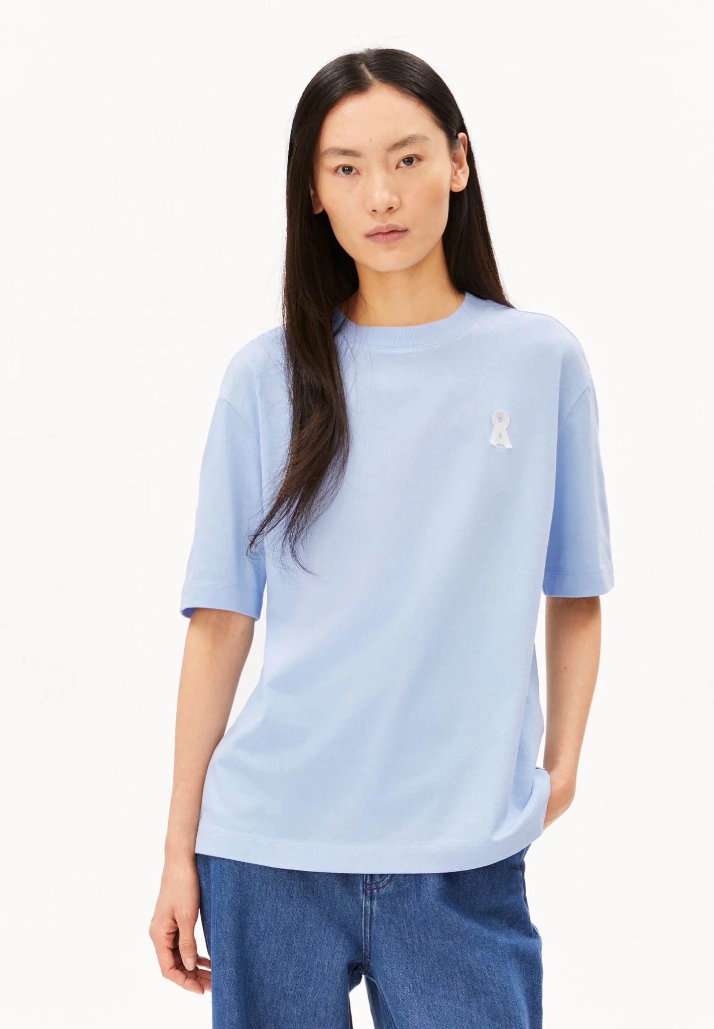 Iconic T-Shirt "Tarjaa" - soft blue - Dein Lieblingsladen Concept