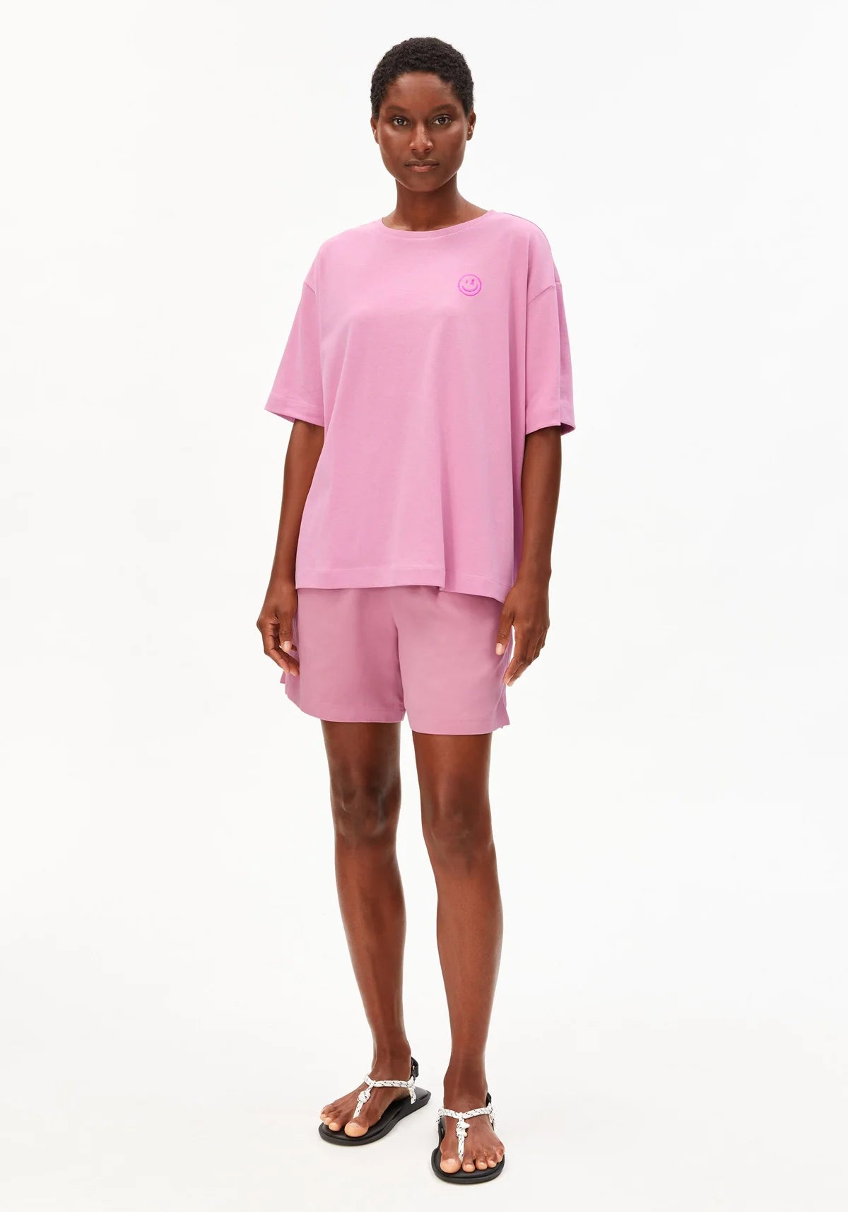 T-Shirt "Giannaa Difference" Washed Berry