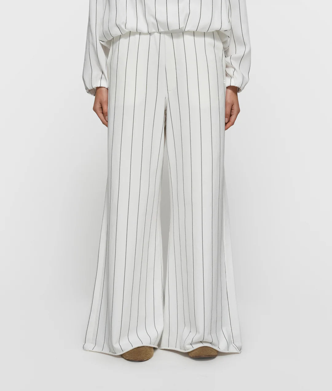 Wide Jogger Pinstripe