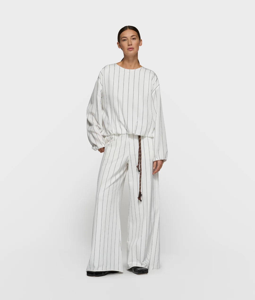 Wide Jogger Pinstripe