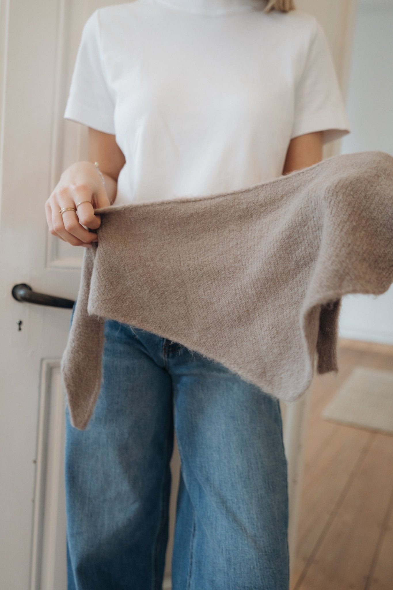 Dreieckstuch "SallyDLL" taupe - Dein Lieblingsladen Concept
