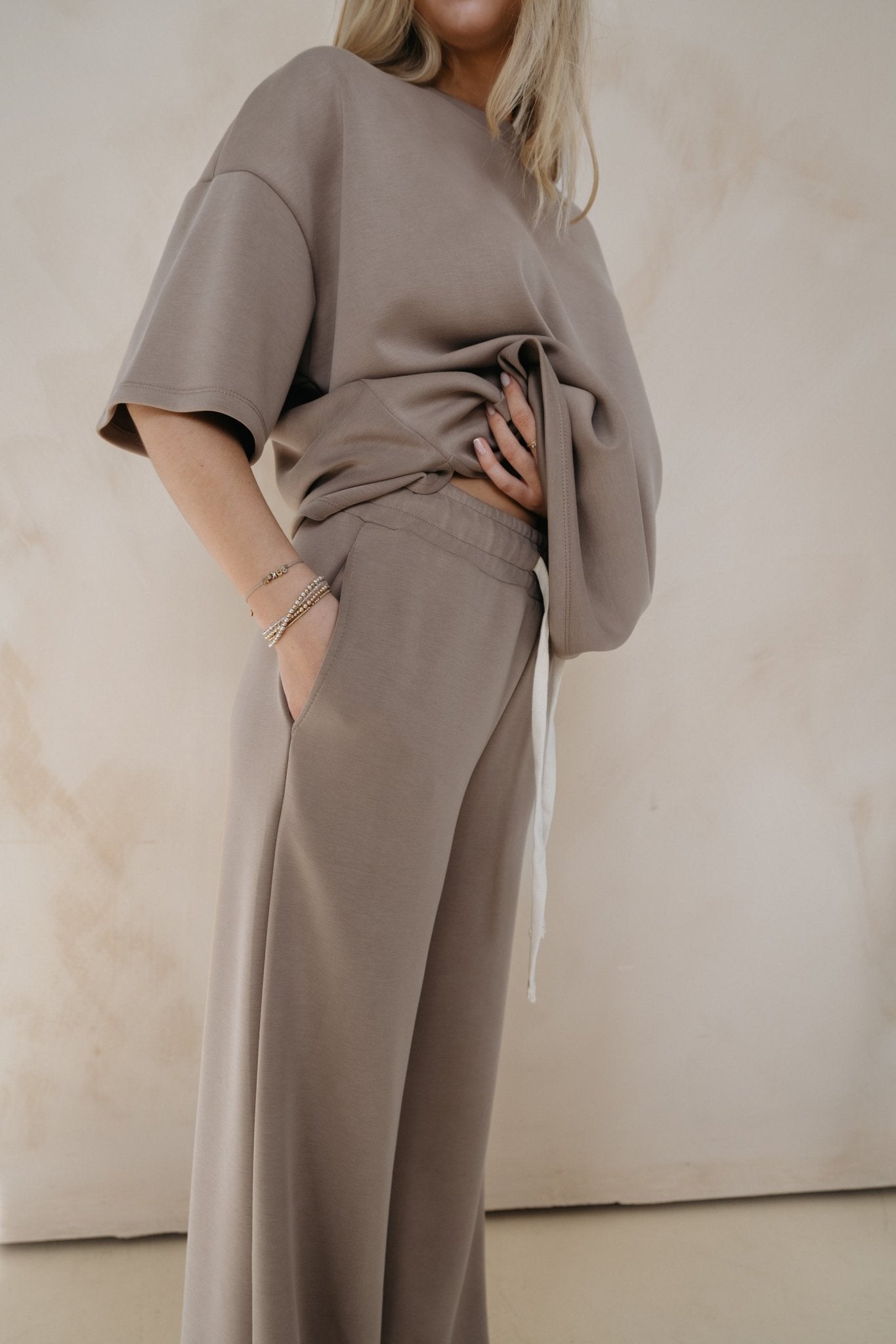 Modalhose "LeyaDLL" taupe - Dein Lieblingsladen Concept