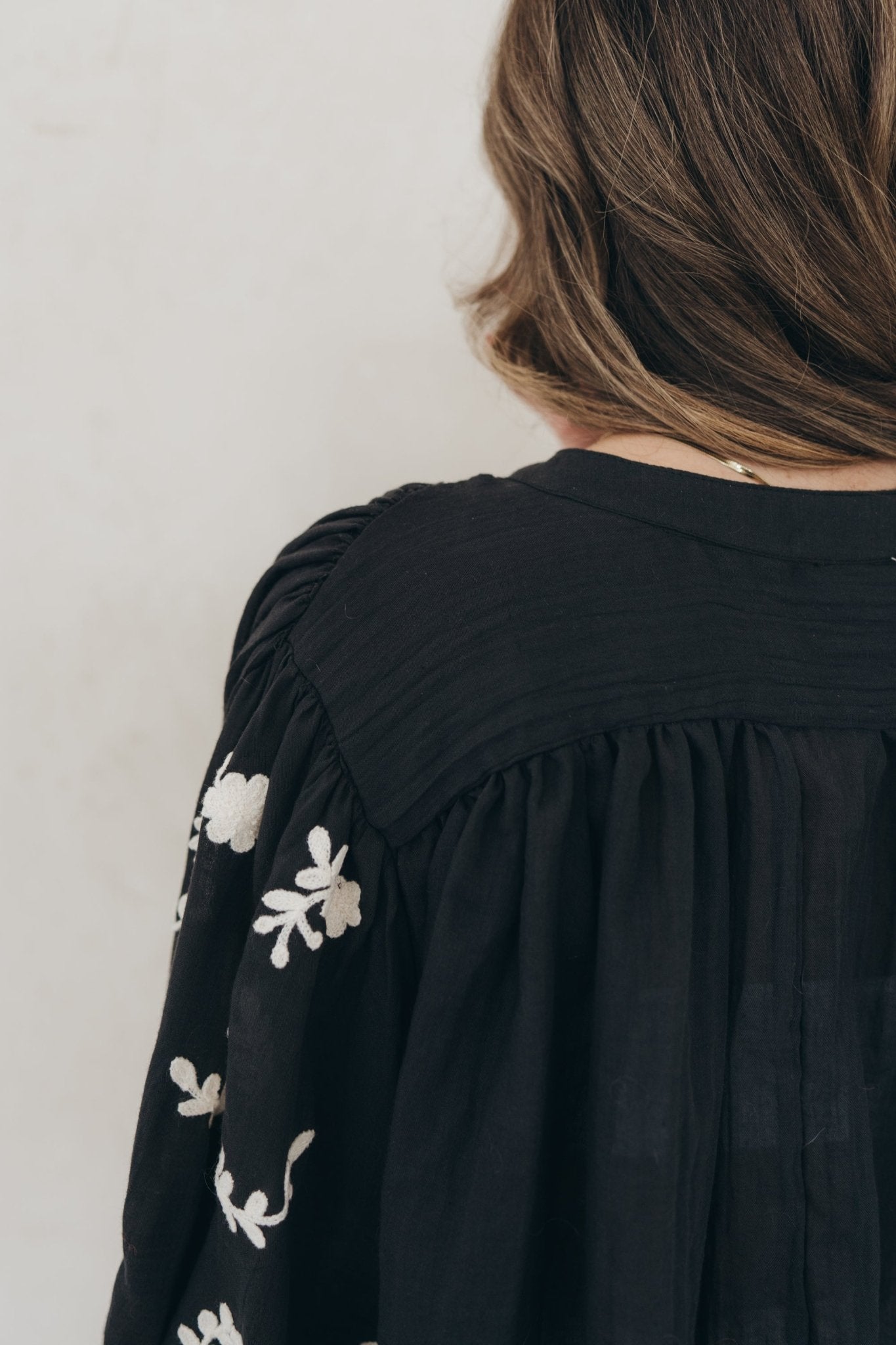 Bluse "VienaDLL" black - Dein Lieblingsladen Concept