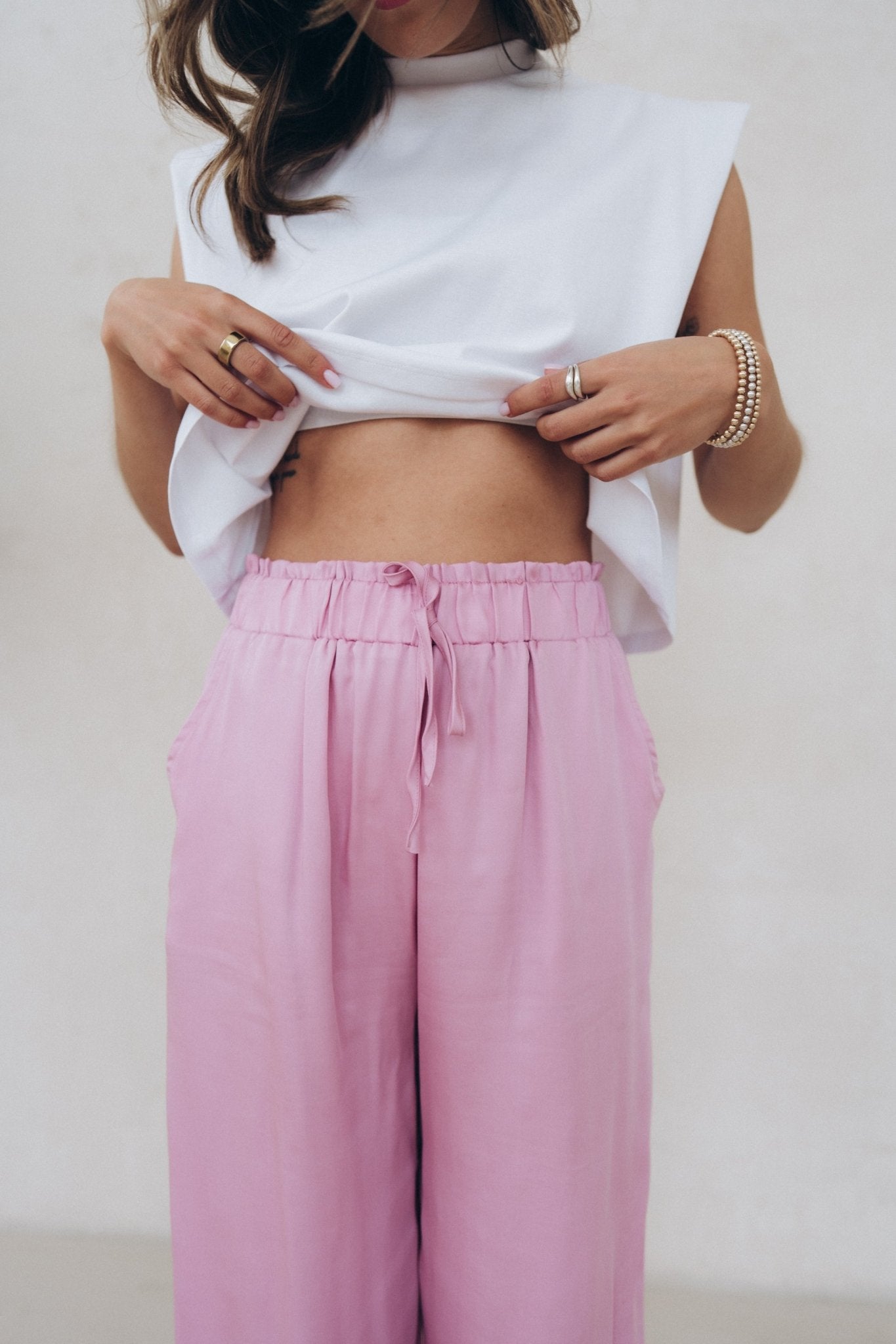 Satinhose "LivDLL" berry - Dein Lieblingsladen Concept