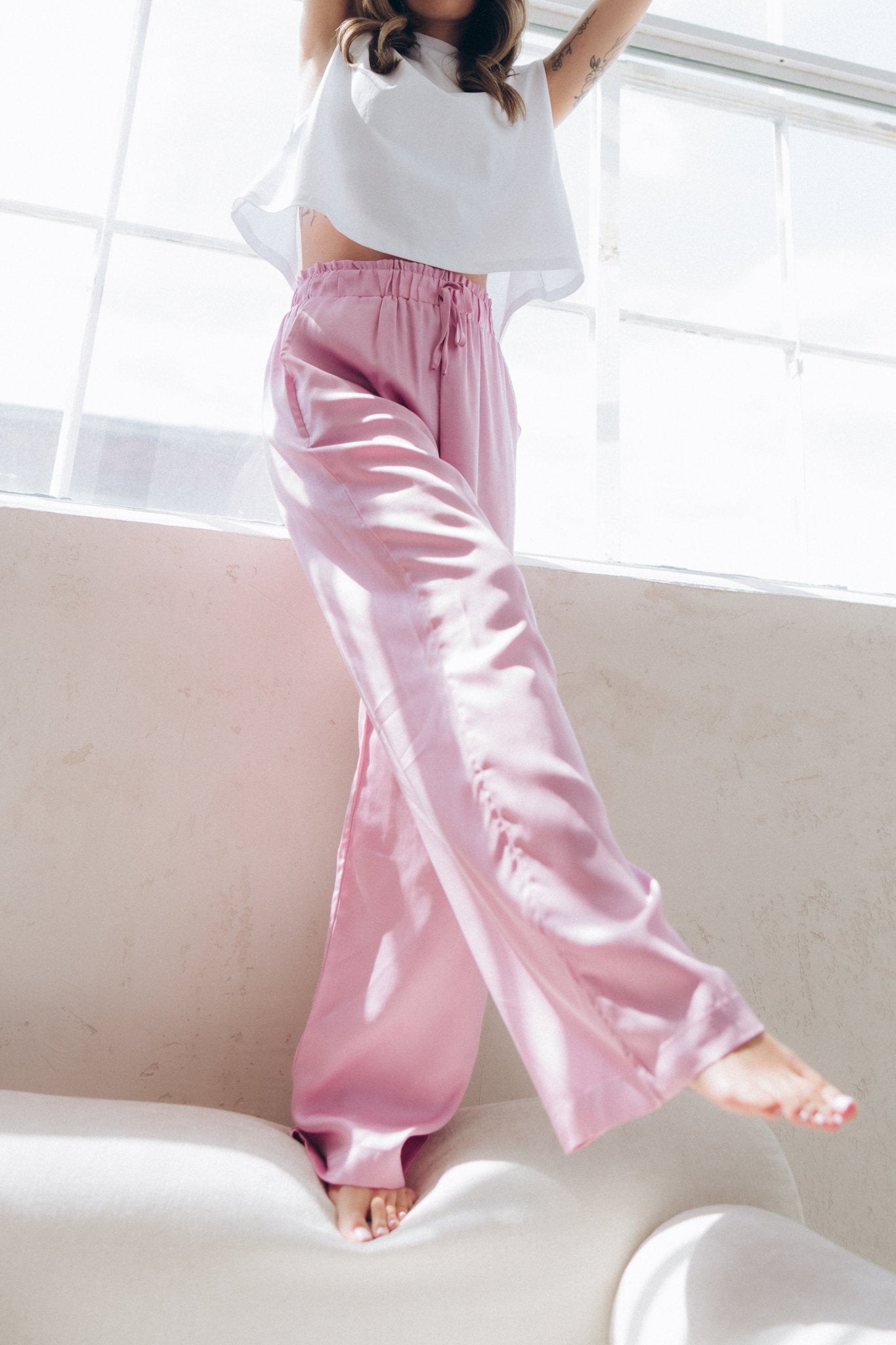 Satinhose "LivDLL" berry - Dein Lieblingsladen Concept