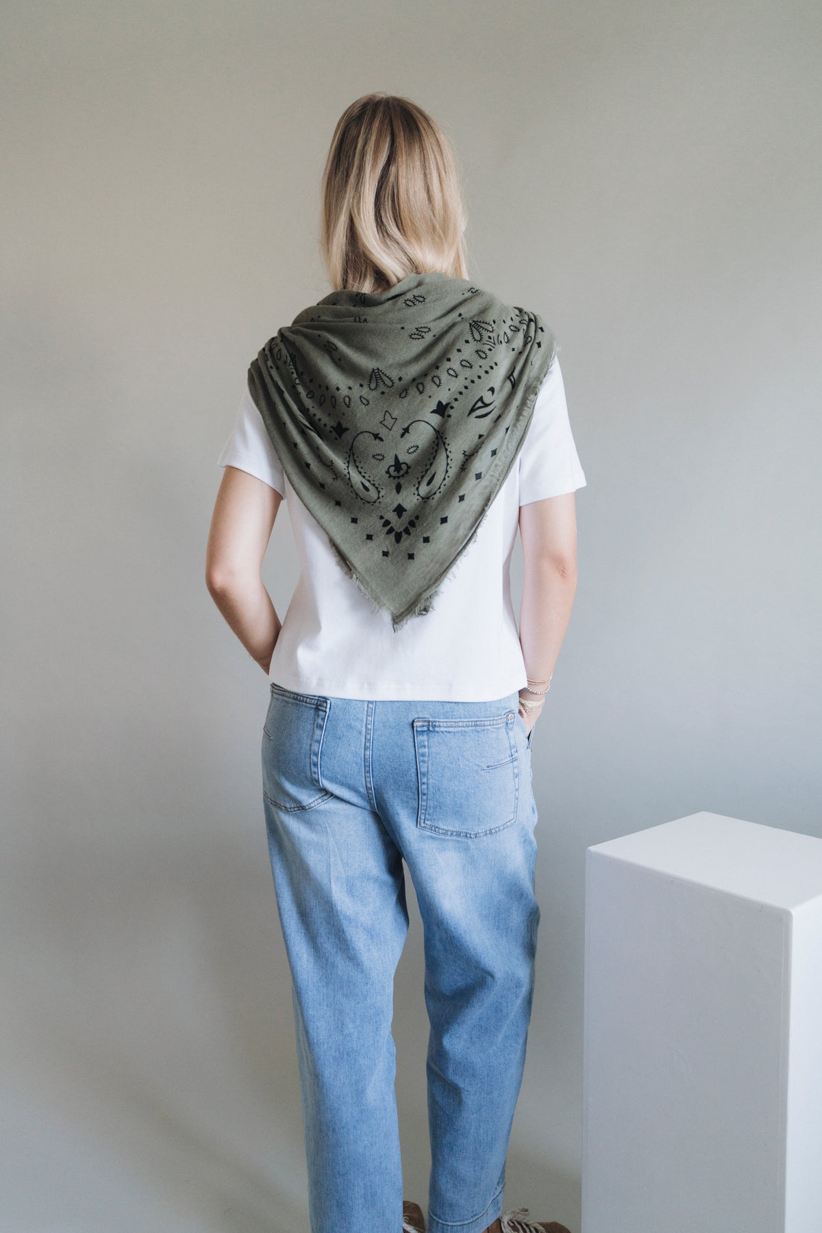 Tuch mit Muster "MyaDLL" light khaki