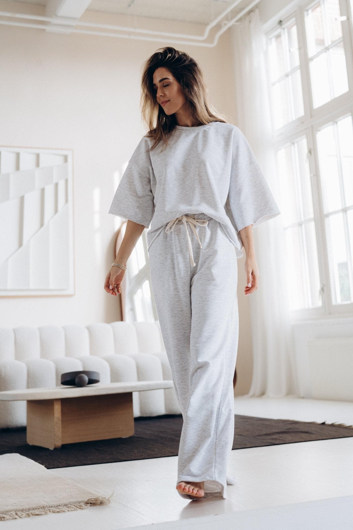 Kurzarm - Sweatshirt "SofiaDLL" light grey - Dein Lieblingsladen Concept