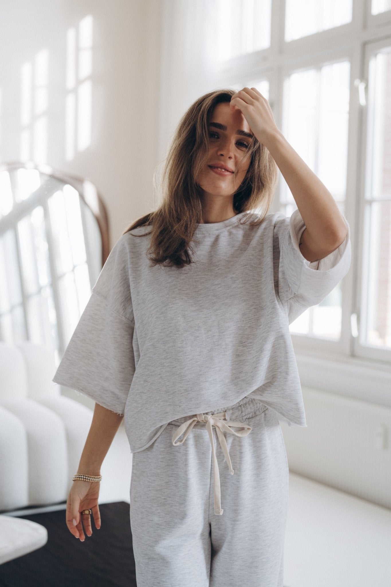Kurzarm - Sweatshirt "SofiaDLL" light grey - Dein Lieblingsladen Concept