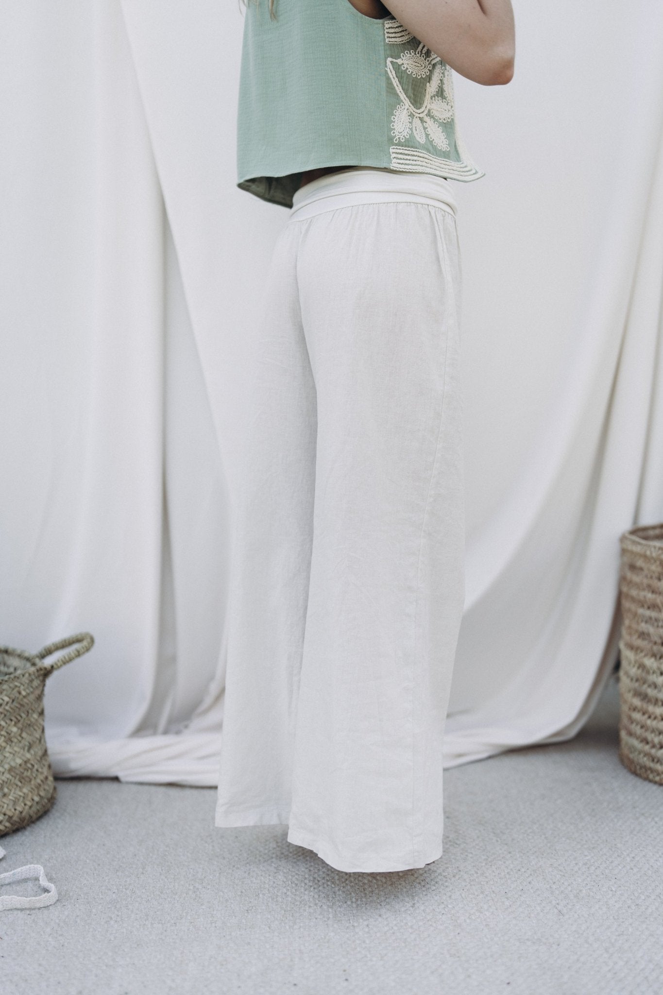 Hose "MiekeDLL" light stone - Dein Lieblingsladen Concept