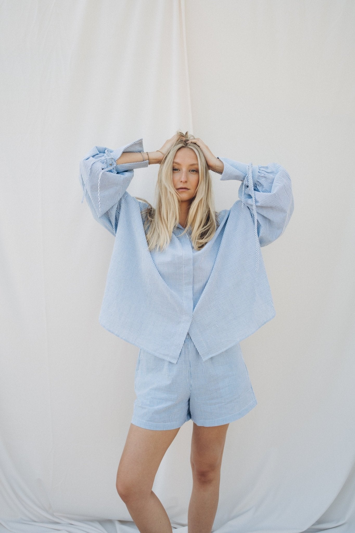 Shorts "MillyDLL" light blue/white - Dein Lieblingsladen Concept