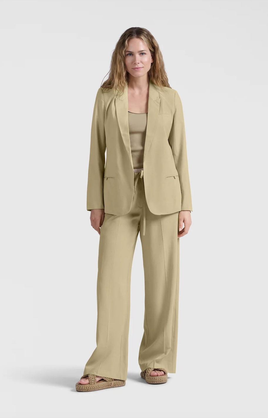 Gewebte Hose mit weitem Bein