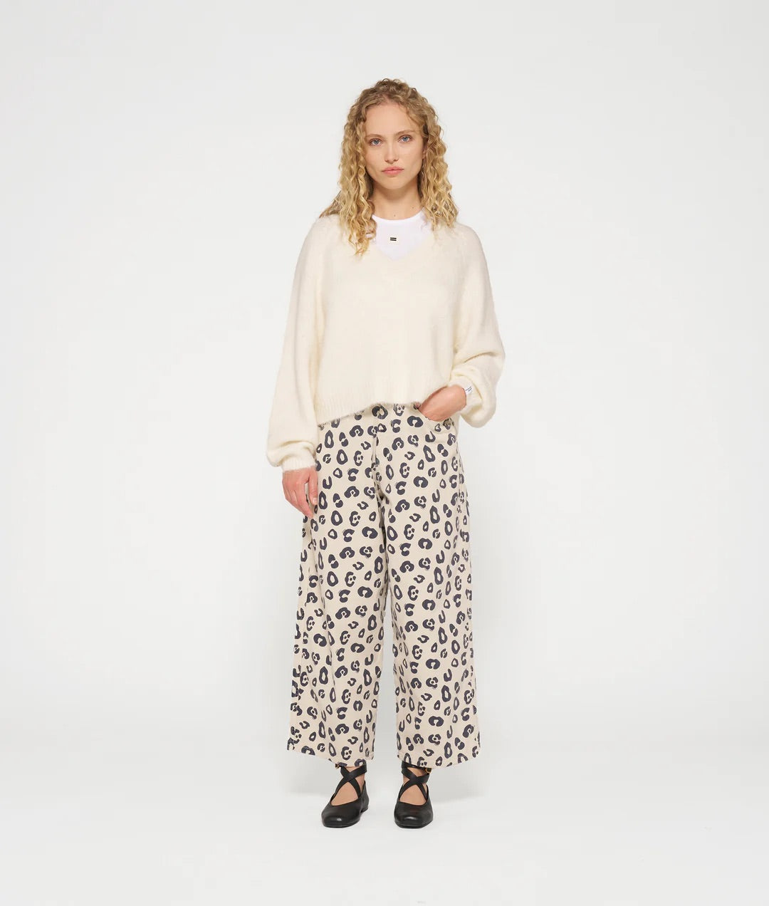 V neck sweater cropped hotsell