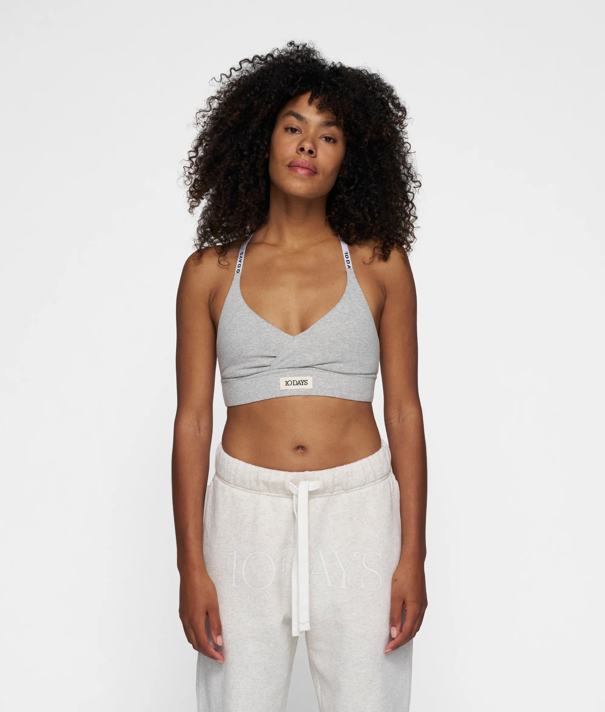The Bar-Bra light grey melee