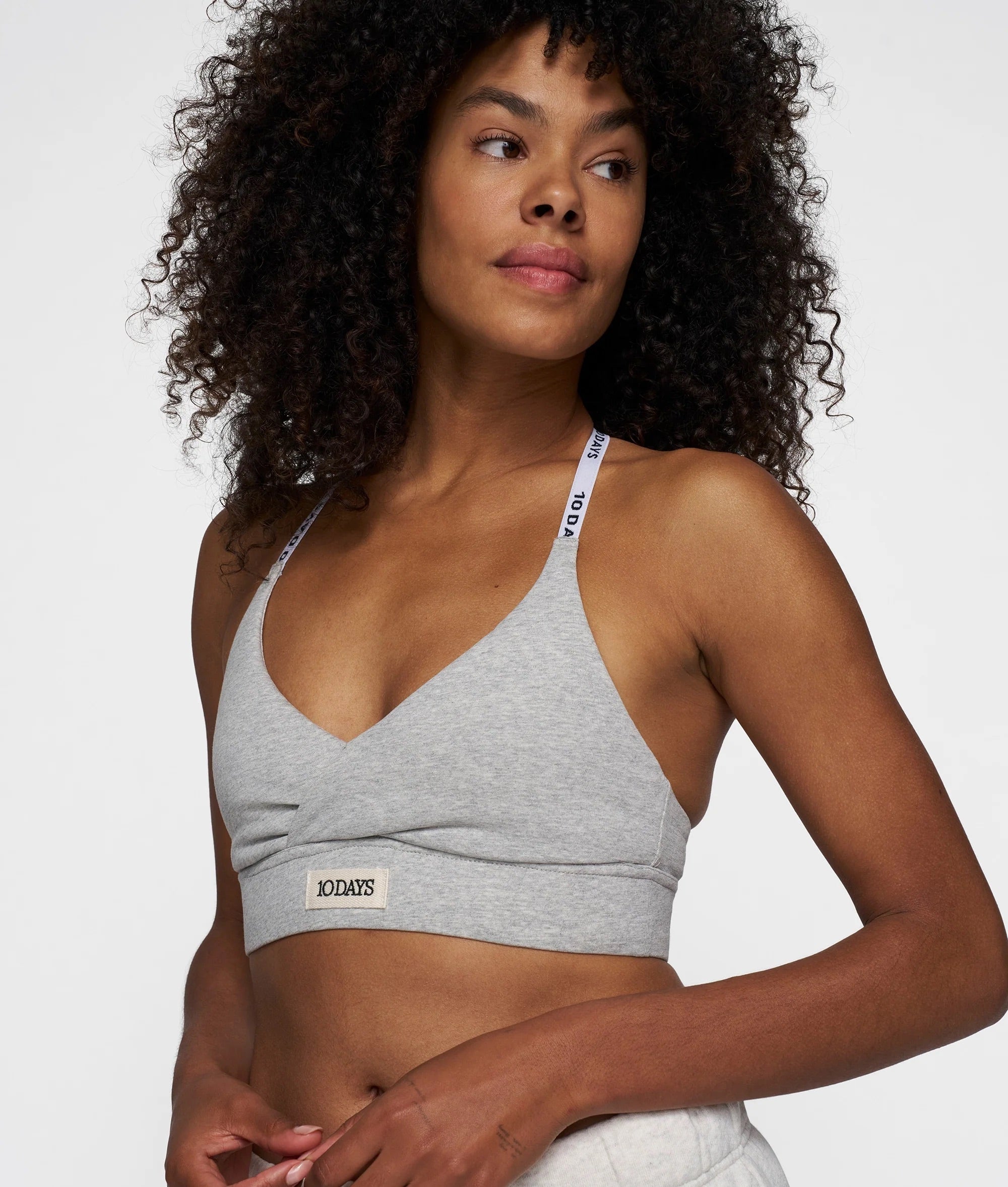 The Bar-Bra light grey melee