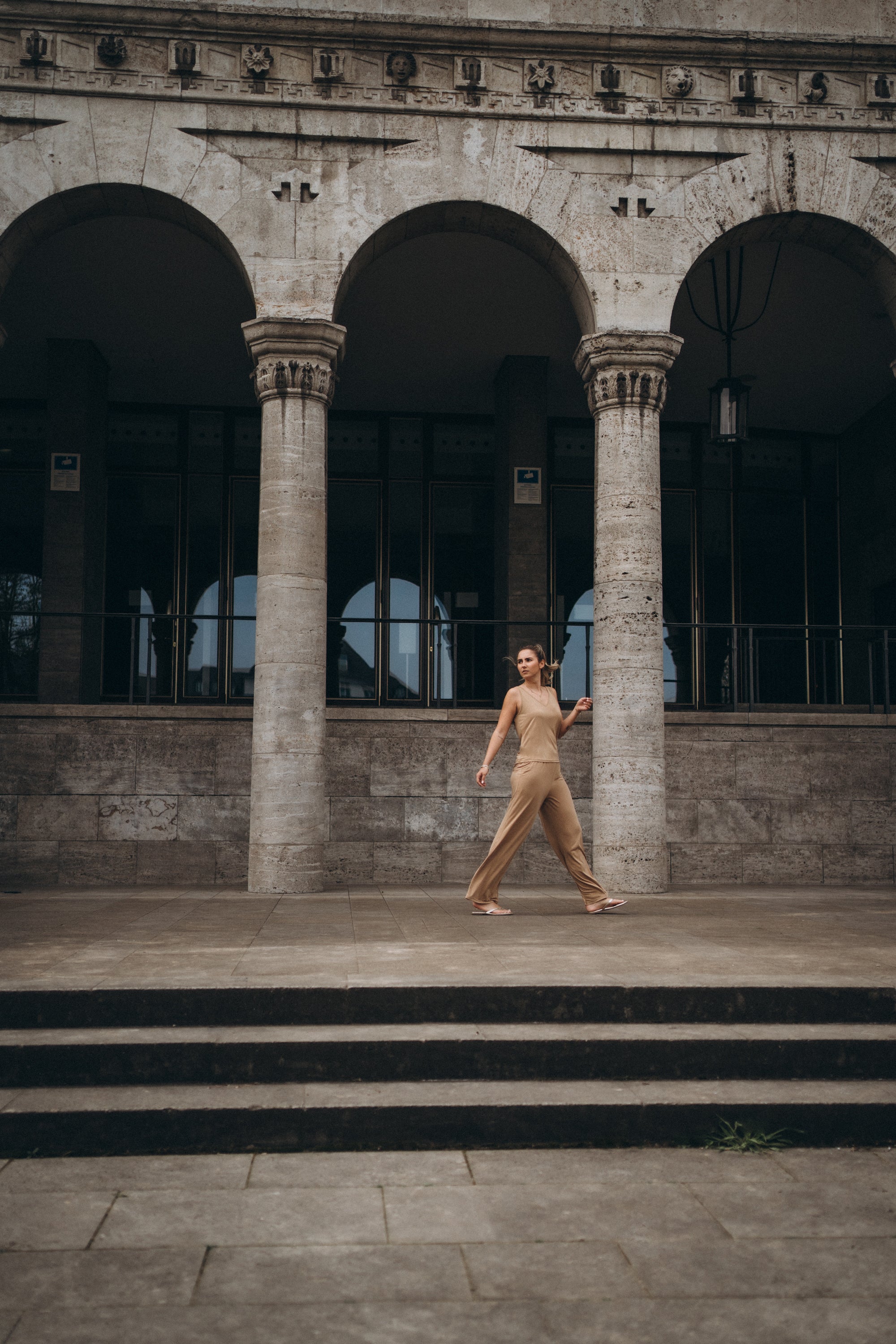 V-Neck-Modal-Top camel