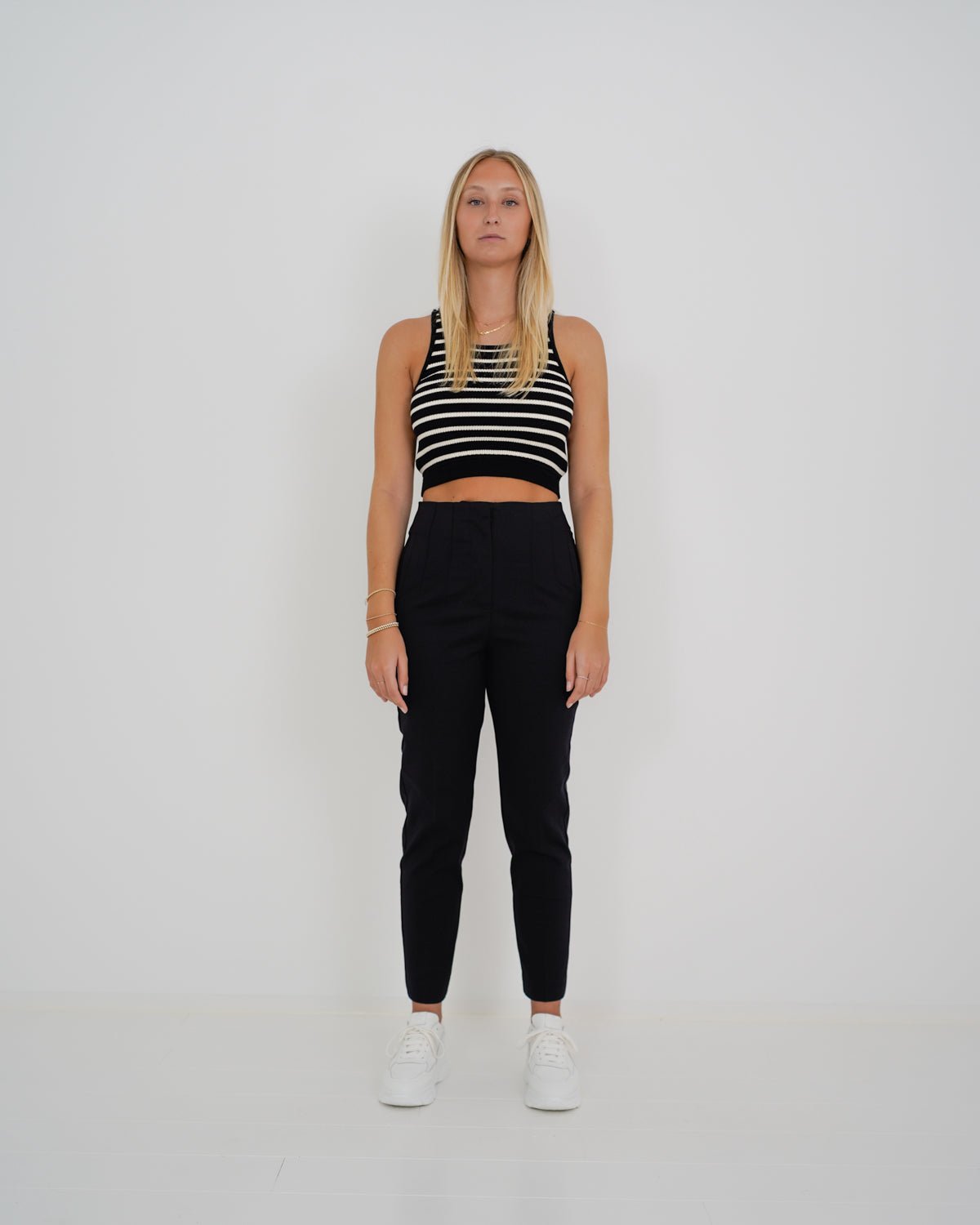 Hose „AlmaDLL“ black - Dein Lieblingsladen Concept