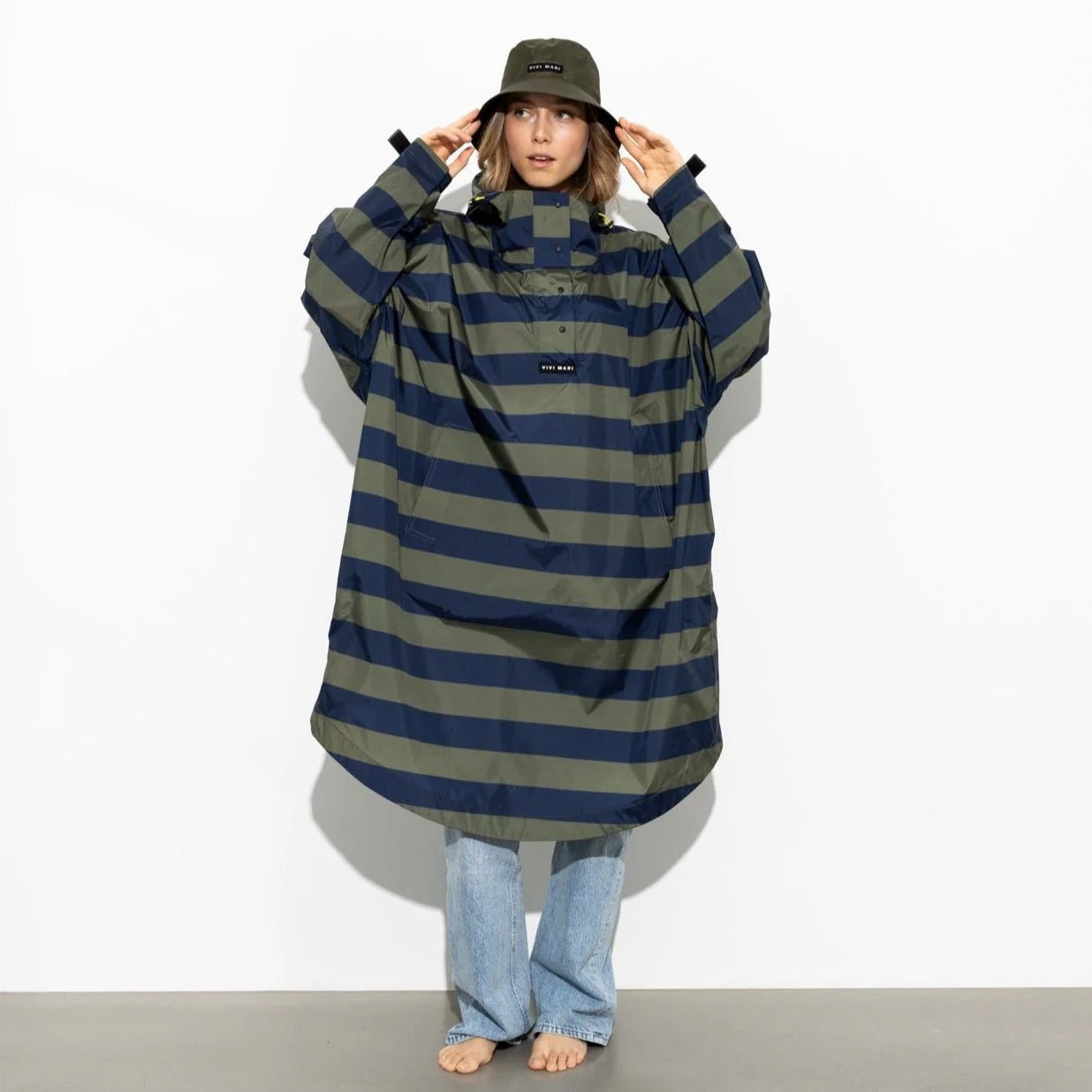 Raincoat „Bold Stripes“