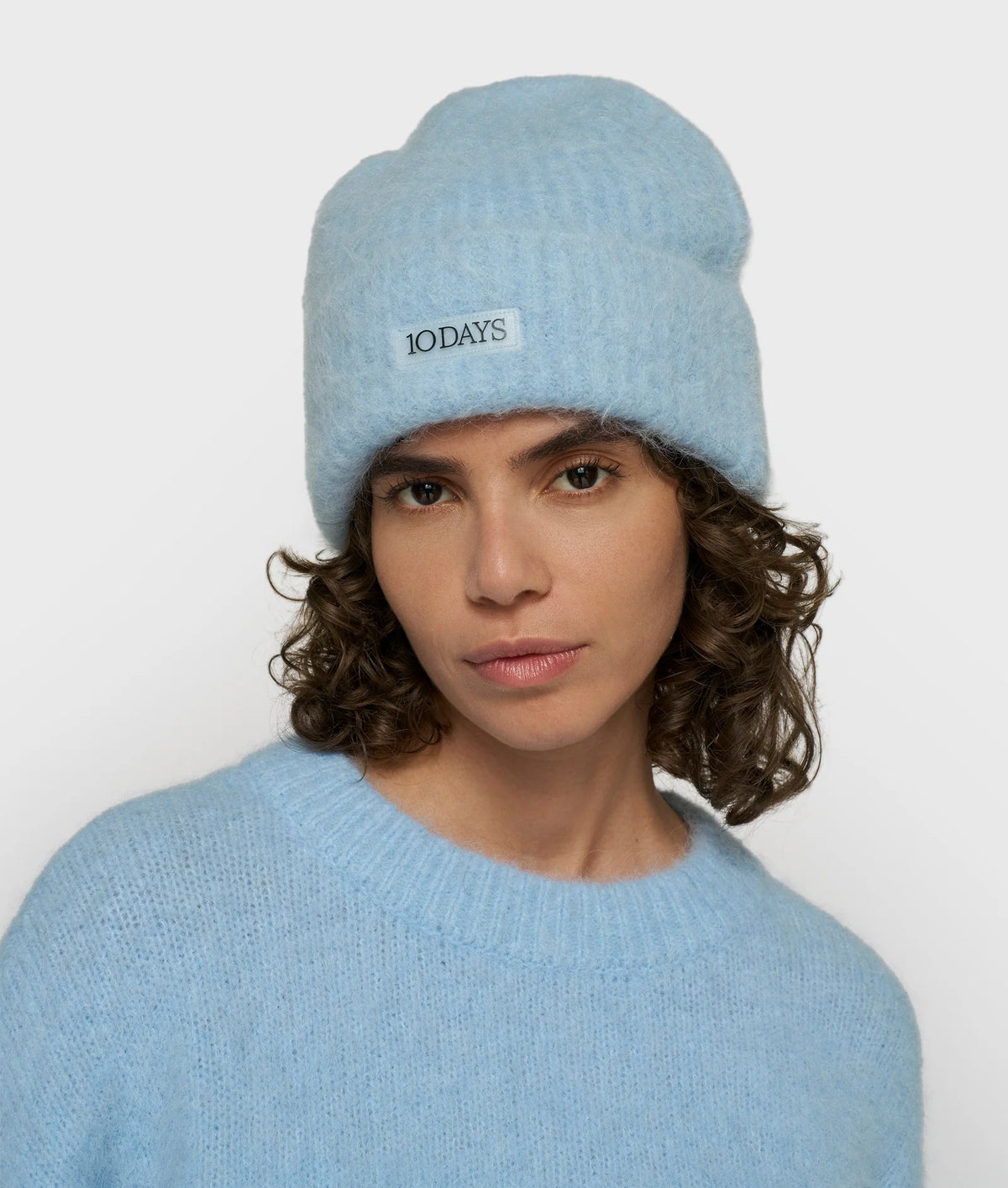 Hairy Knit Beanie Angel blue