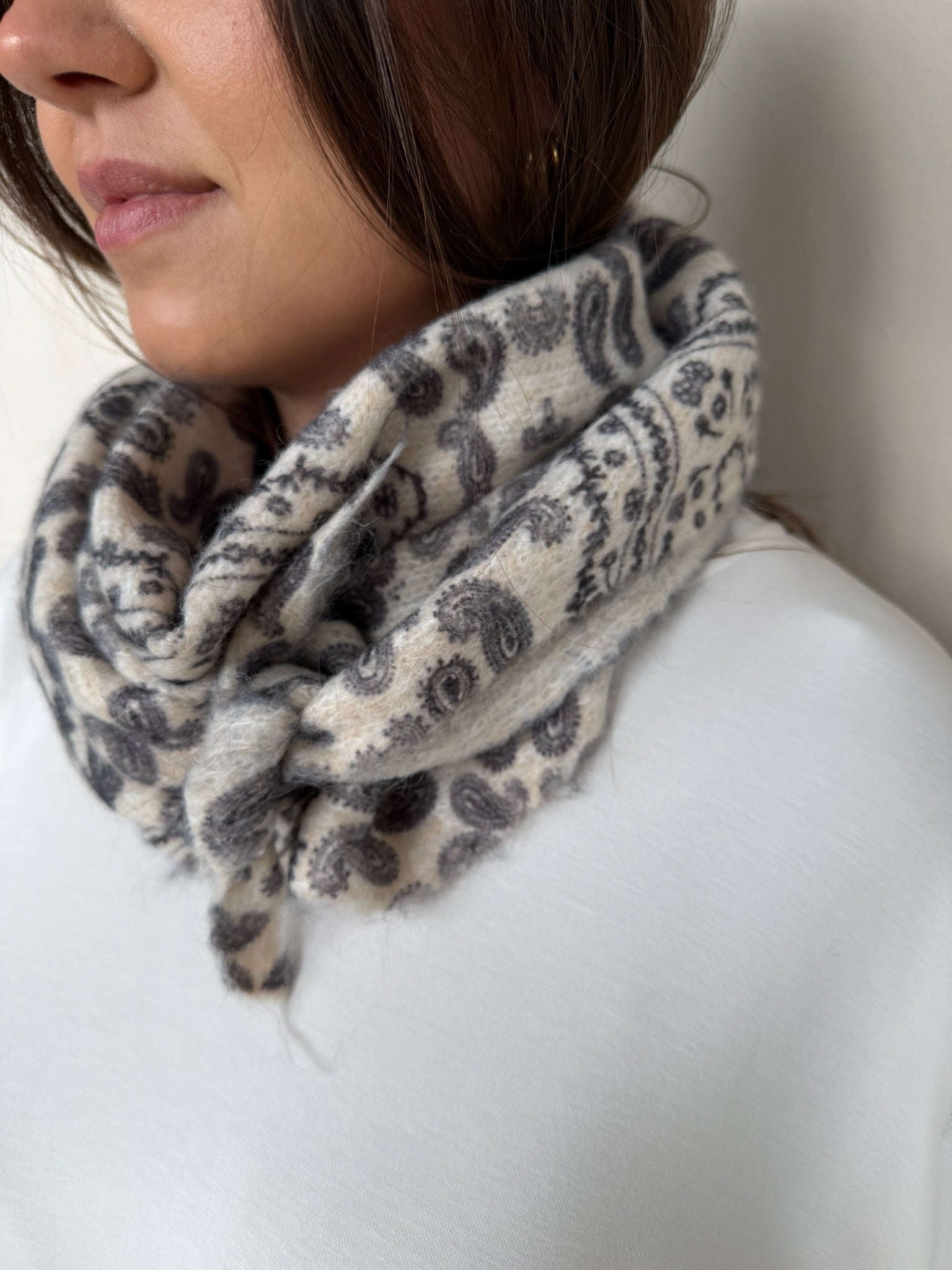 Paisley Dreieckstuch "LottaDLL" beige - Dein Lieblingsladen Concept