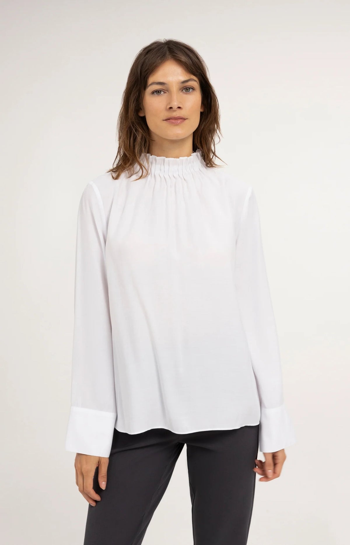 Bluse mit Kragen und Plisseefalten