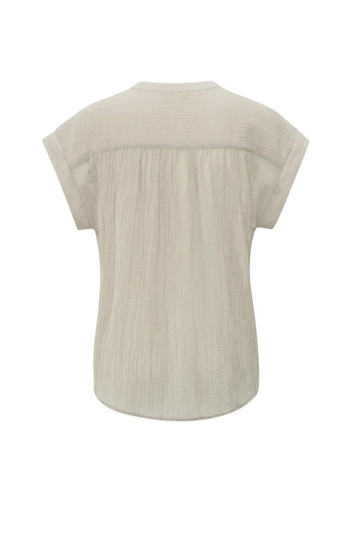 Fließende Bluse mit Polokragen - silver lining beige - Dein Lieblingsladen Concept