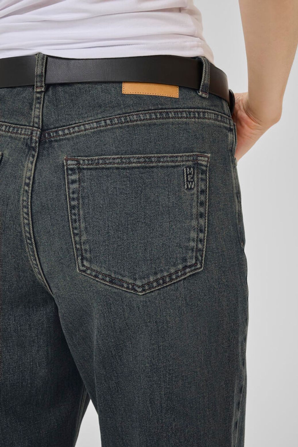 Jeans "35 The Louis" - dark blue dirty wash - Dein Lieblingsladen Concept