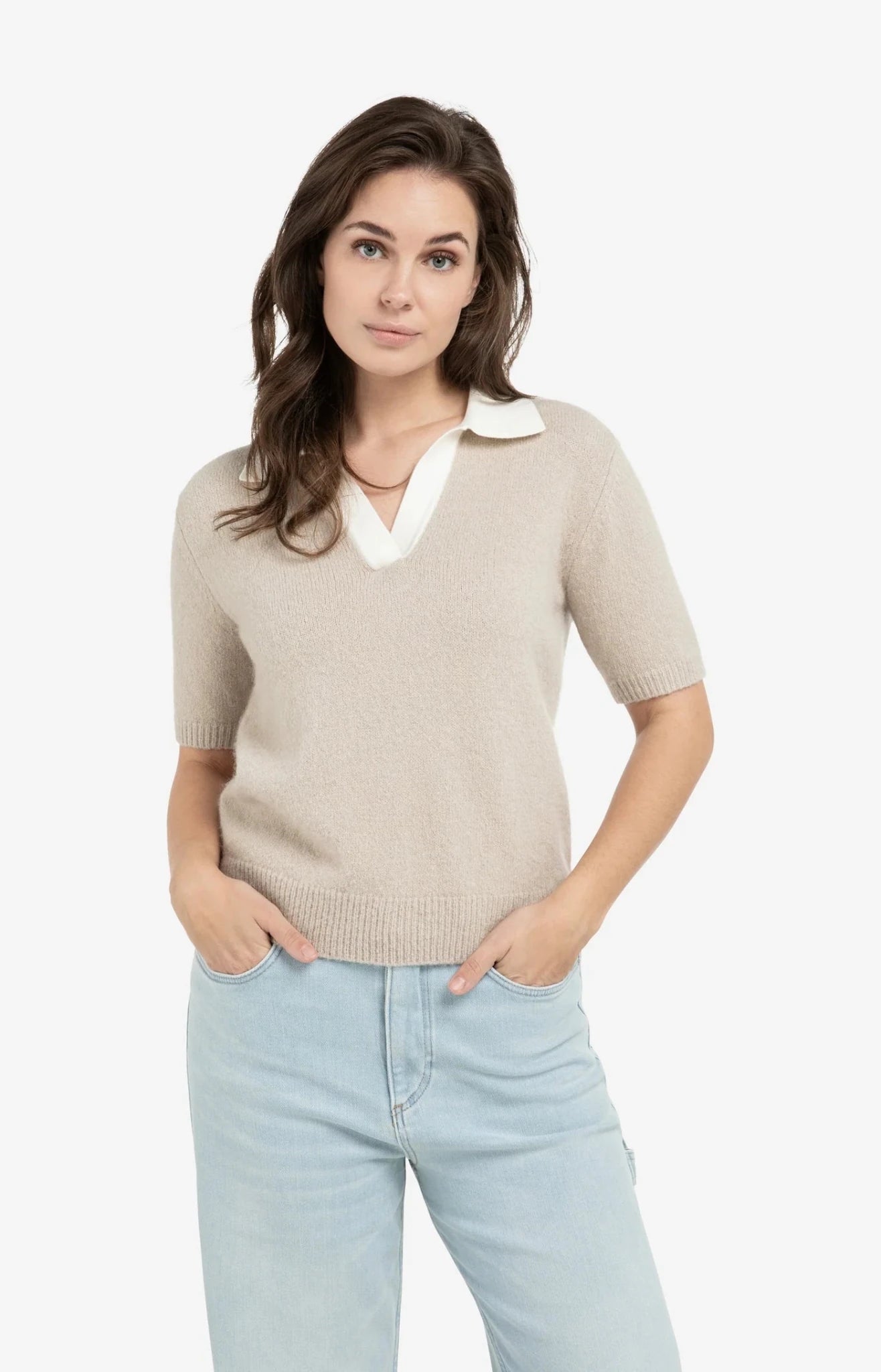 Kurzärmeliger Strickpullover mit kontrastierenden Kragen - Dein Lieblingsladen Concept