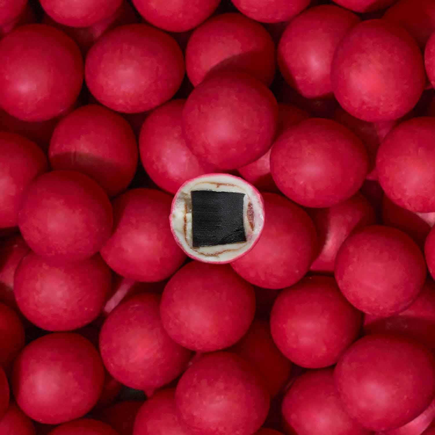 Lakritz Small "Love Strawberries and Cream"