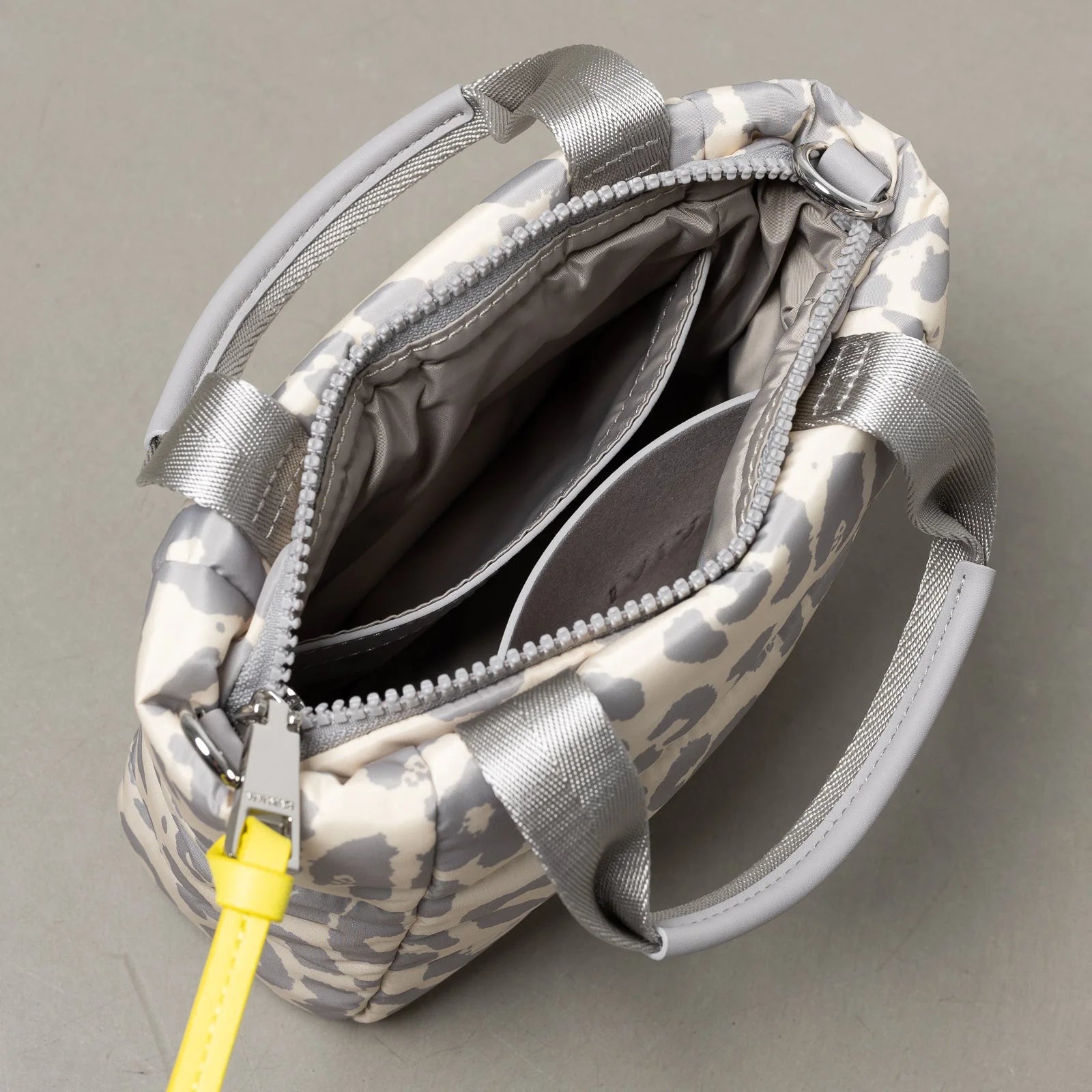 Padded Tote Bag Mini + Strap Basic Woven Slim