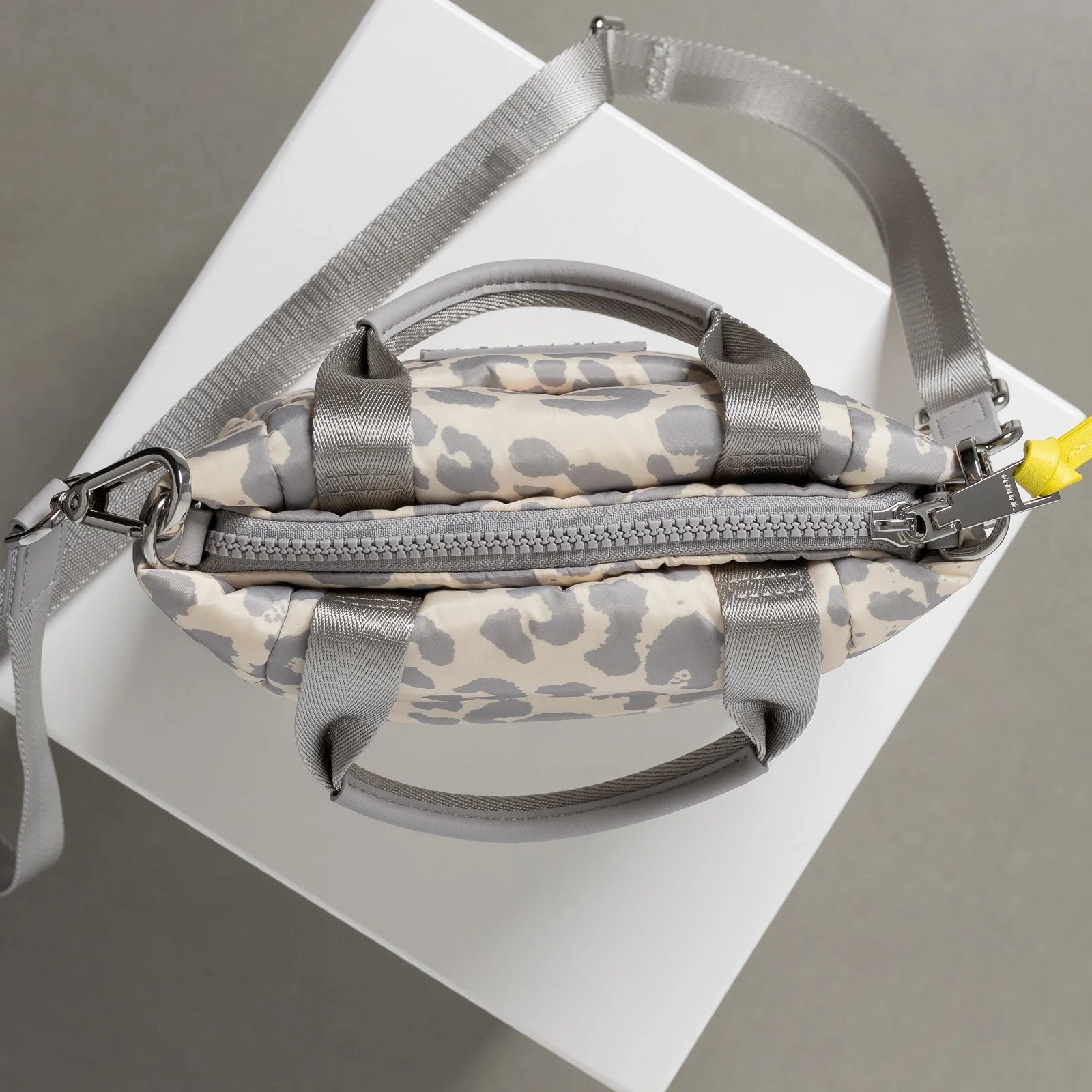 Padded Tote Bag Mini + Strap Basic Woven Slim