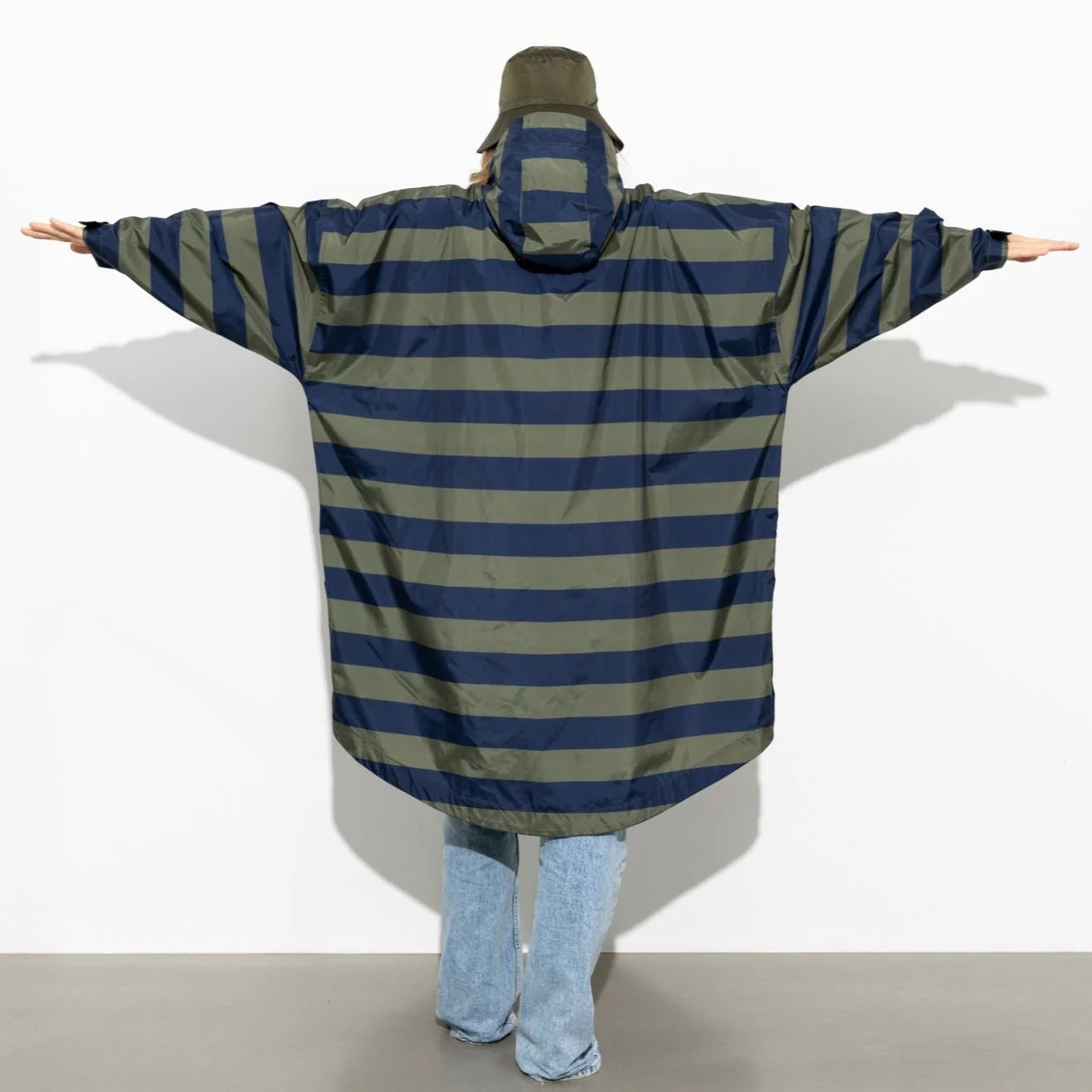 Raincoat „Bold Stripes“