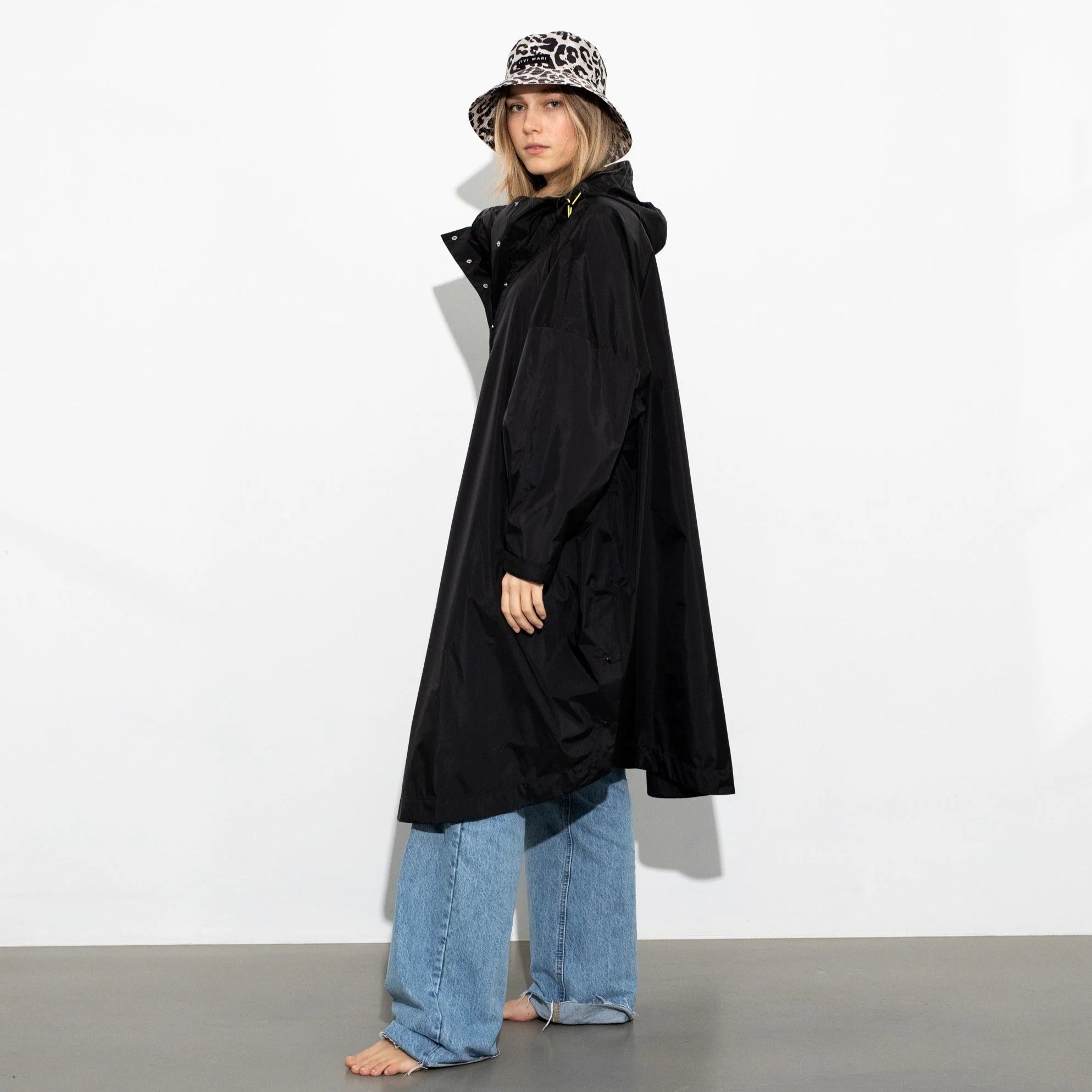 Raincoat „Solid Black“
