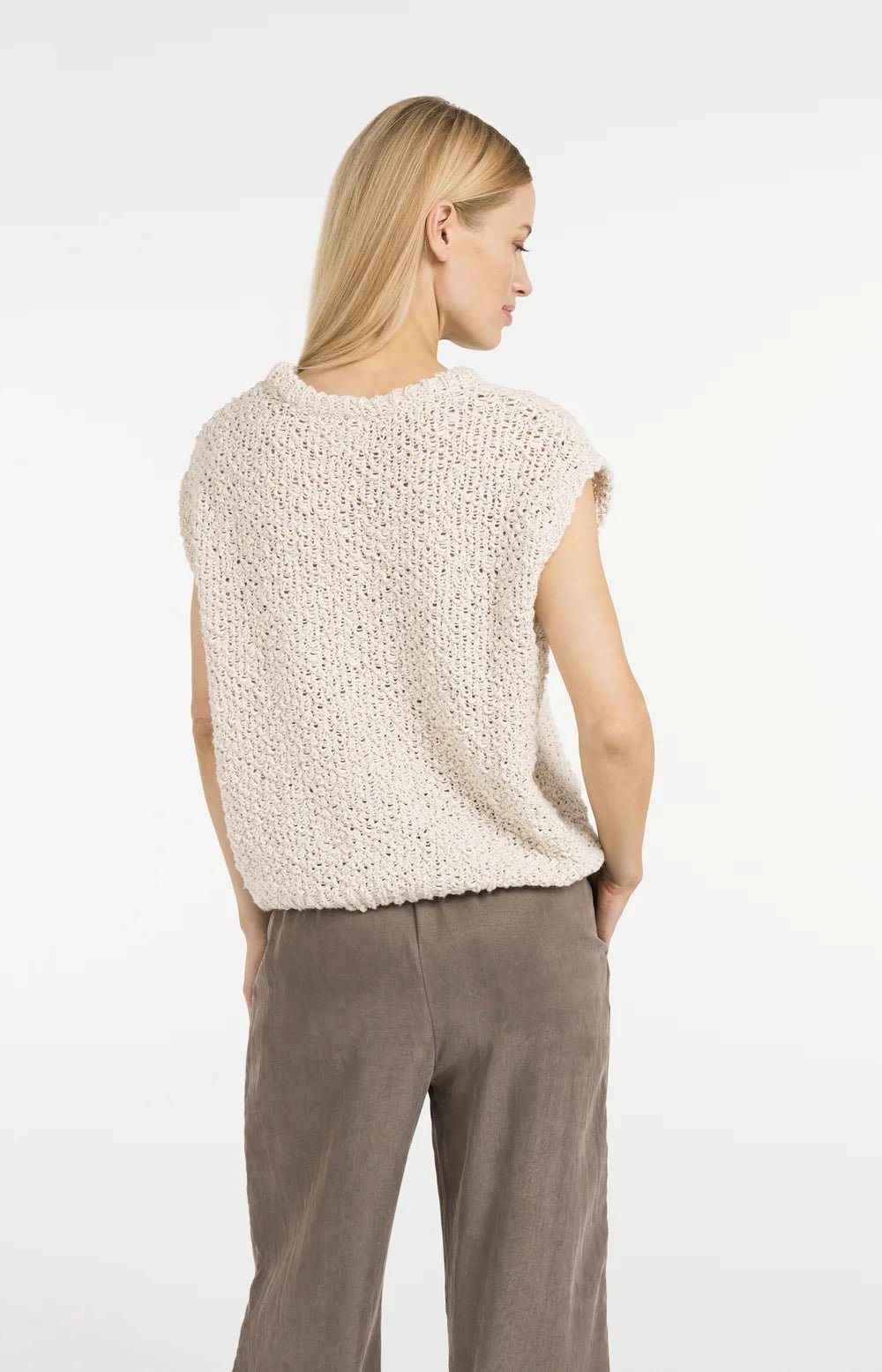 Ärmelloser Pullover mit offenem Strickmuster - Dein Lieblingsladen Concept