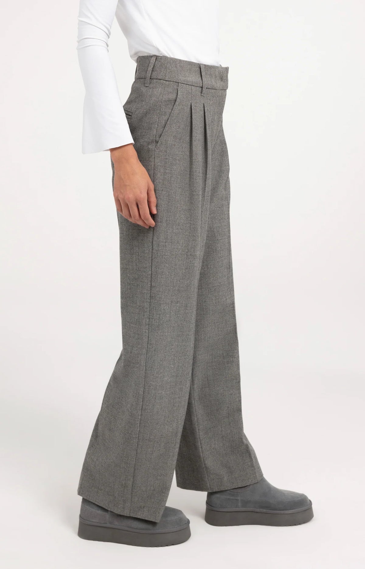 Weiche gewebte Hose mit weitem Bein