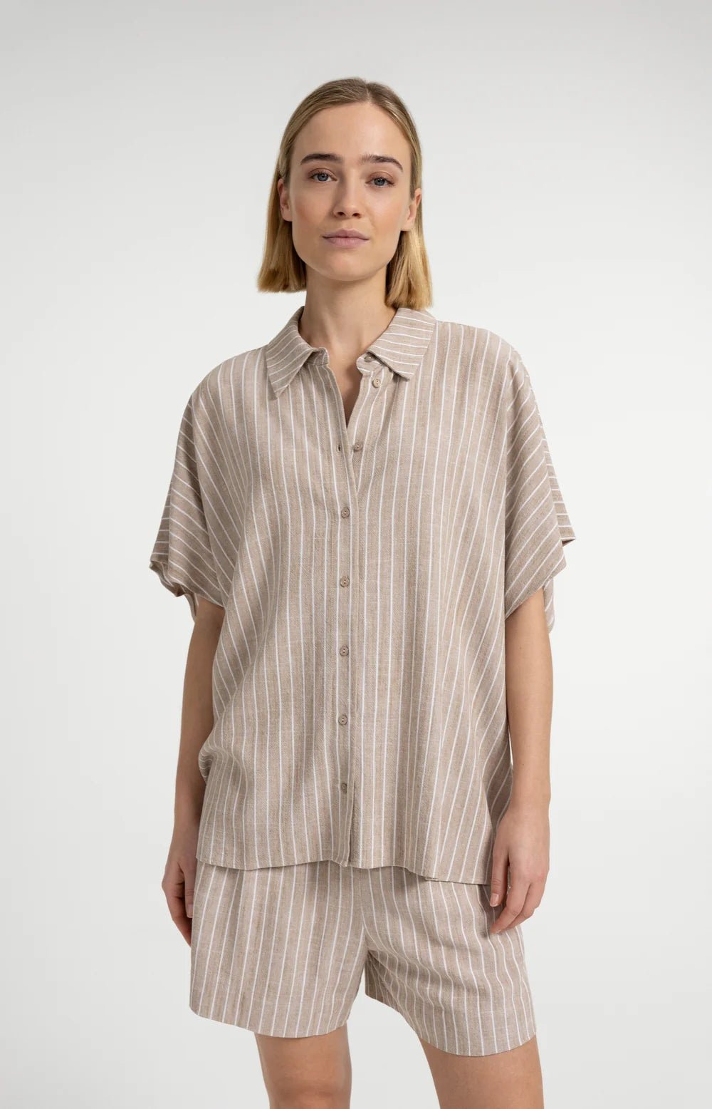 Gestreifte Bluse mit kurzen Ärmeln - Dein Lieblingsladen Concept
