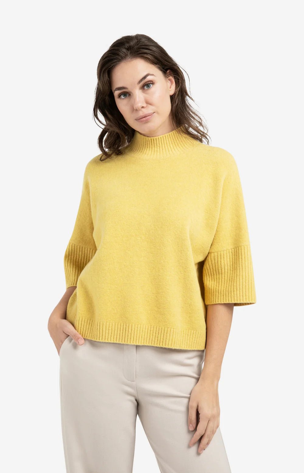Pullover mit gerippten 3/4 Ärmeln und Stehkragen - dried moss green melange - Dein Lieblingsladen Concept