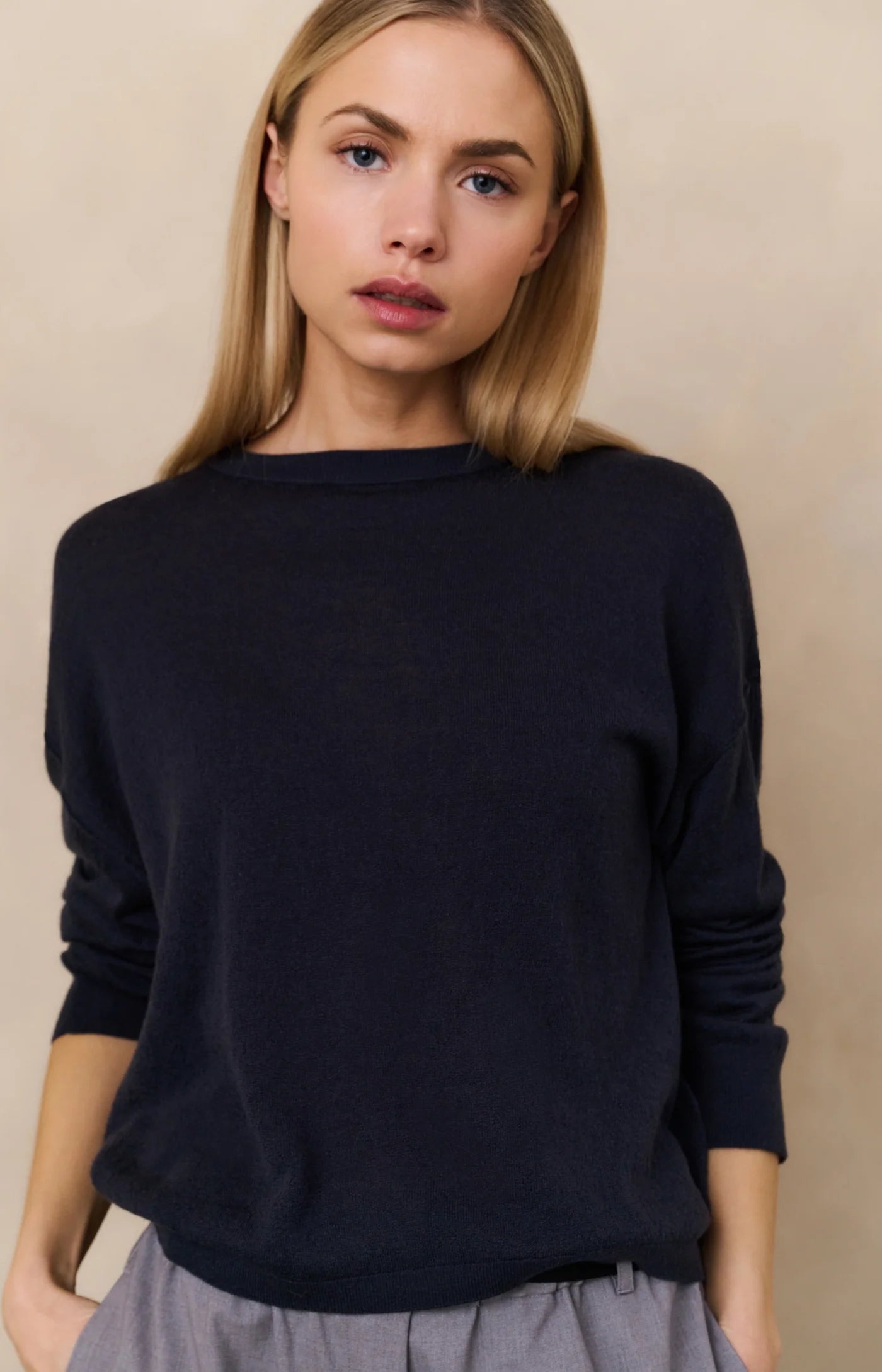 Strukturierter Strickpullover mit Rundhalsausschnitt