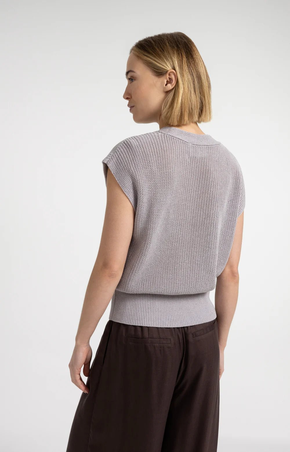 Strukturierter Pullover mit V-Ausschnitt - Dein Lieblingsladen Concept