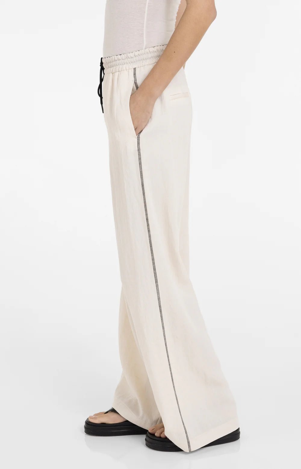 Hose mit weitem Bein und Kontrastnähten Cloud Creme White