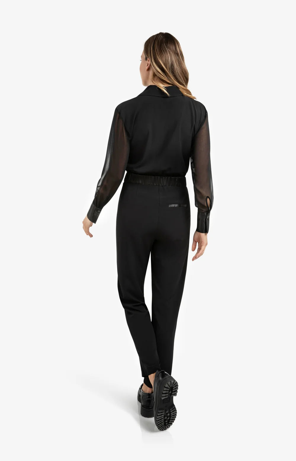 Gewebter Jumpsuit mit Bindegürtel