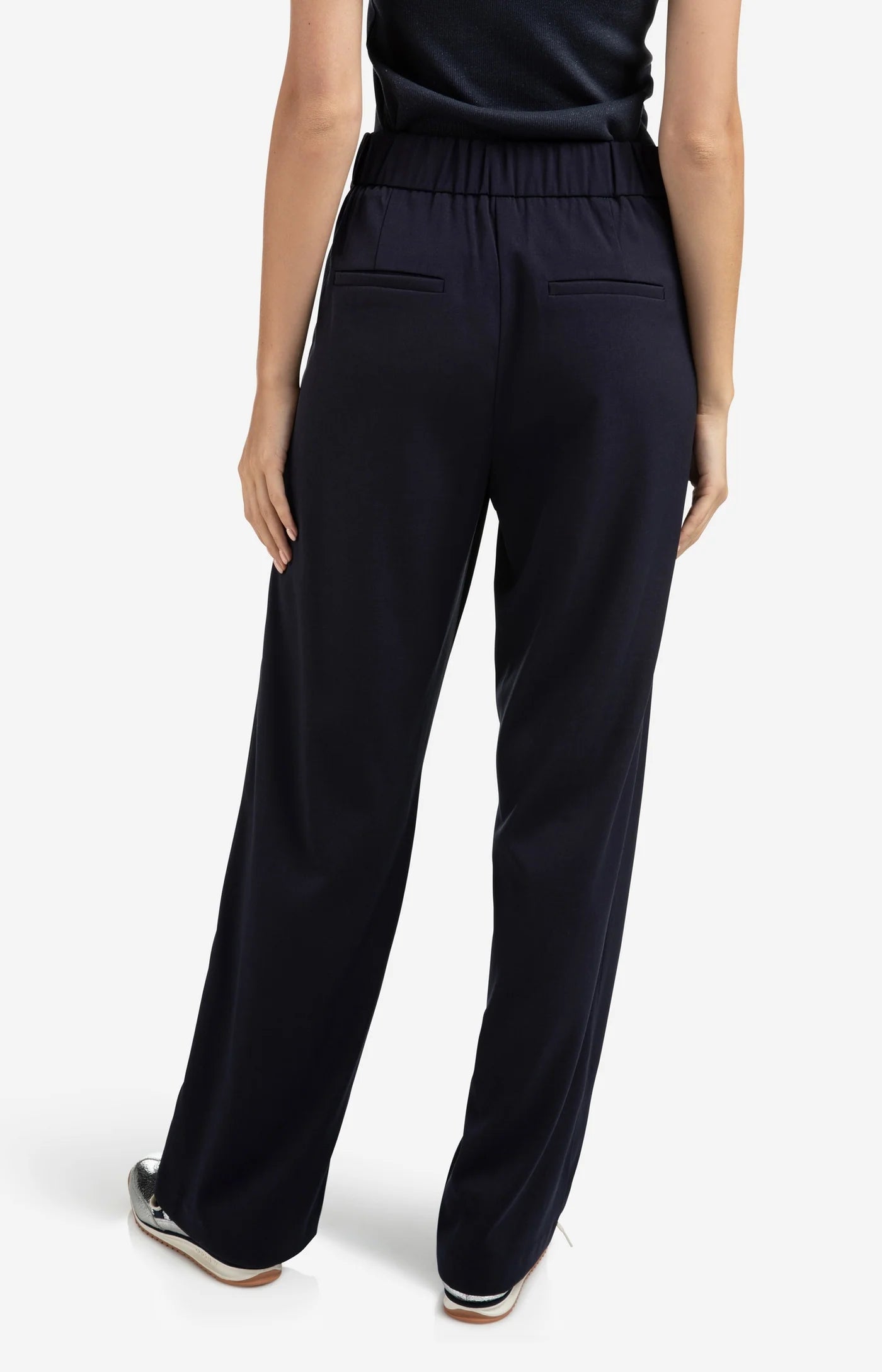 Gewebte Hose mit weitem Bein und Nahtdetails