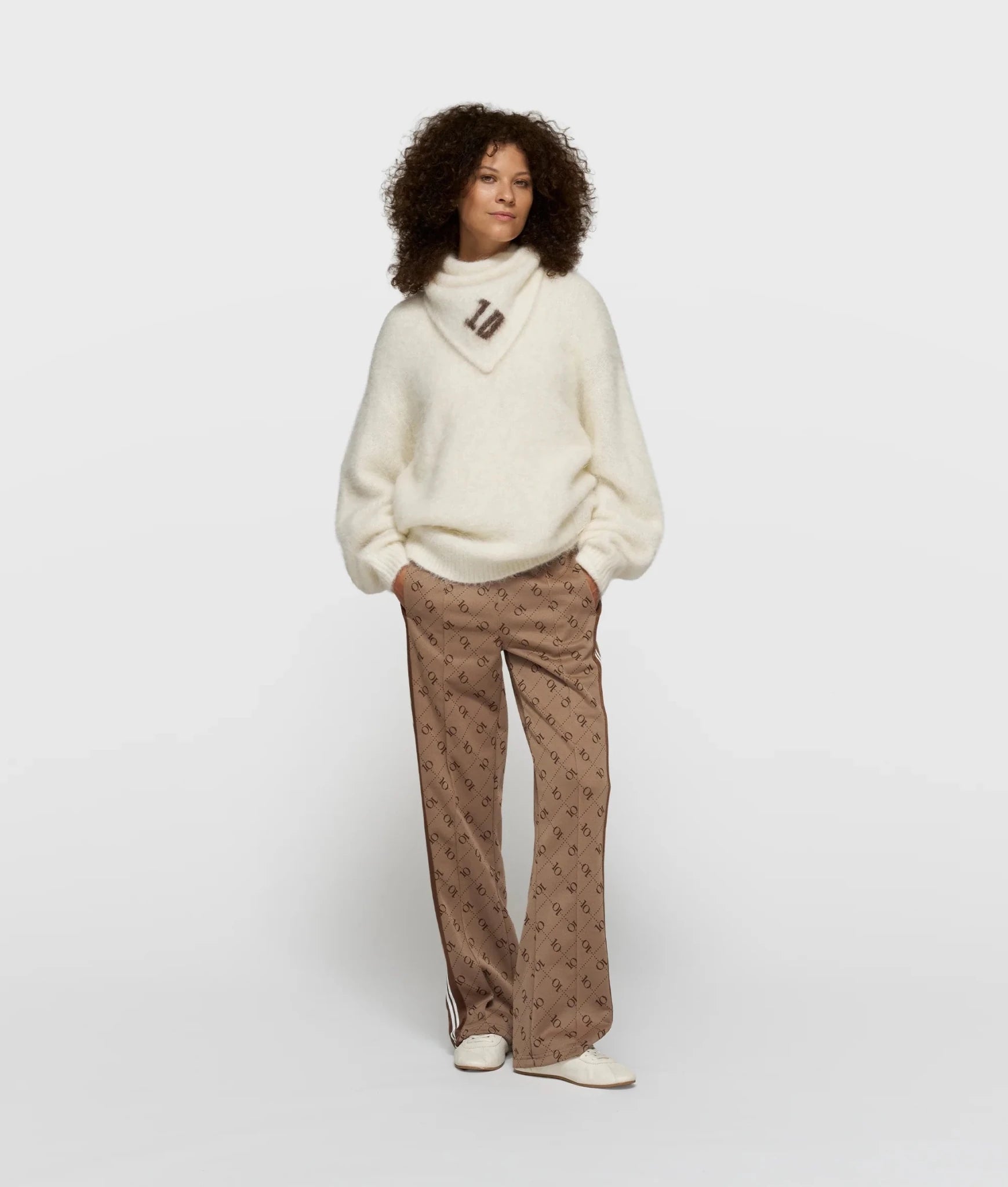 Statement Knit Sweater - Dein Lieblingsladen Concept