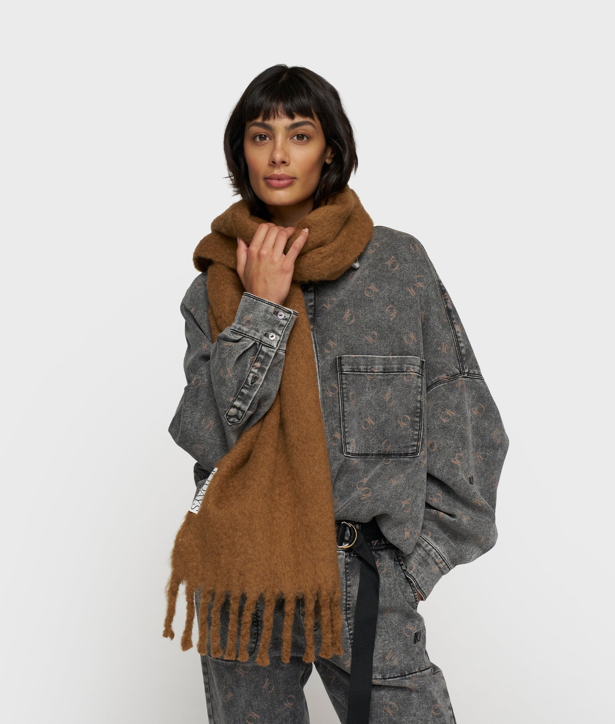 Thick Brushed Scarf suede