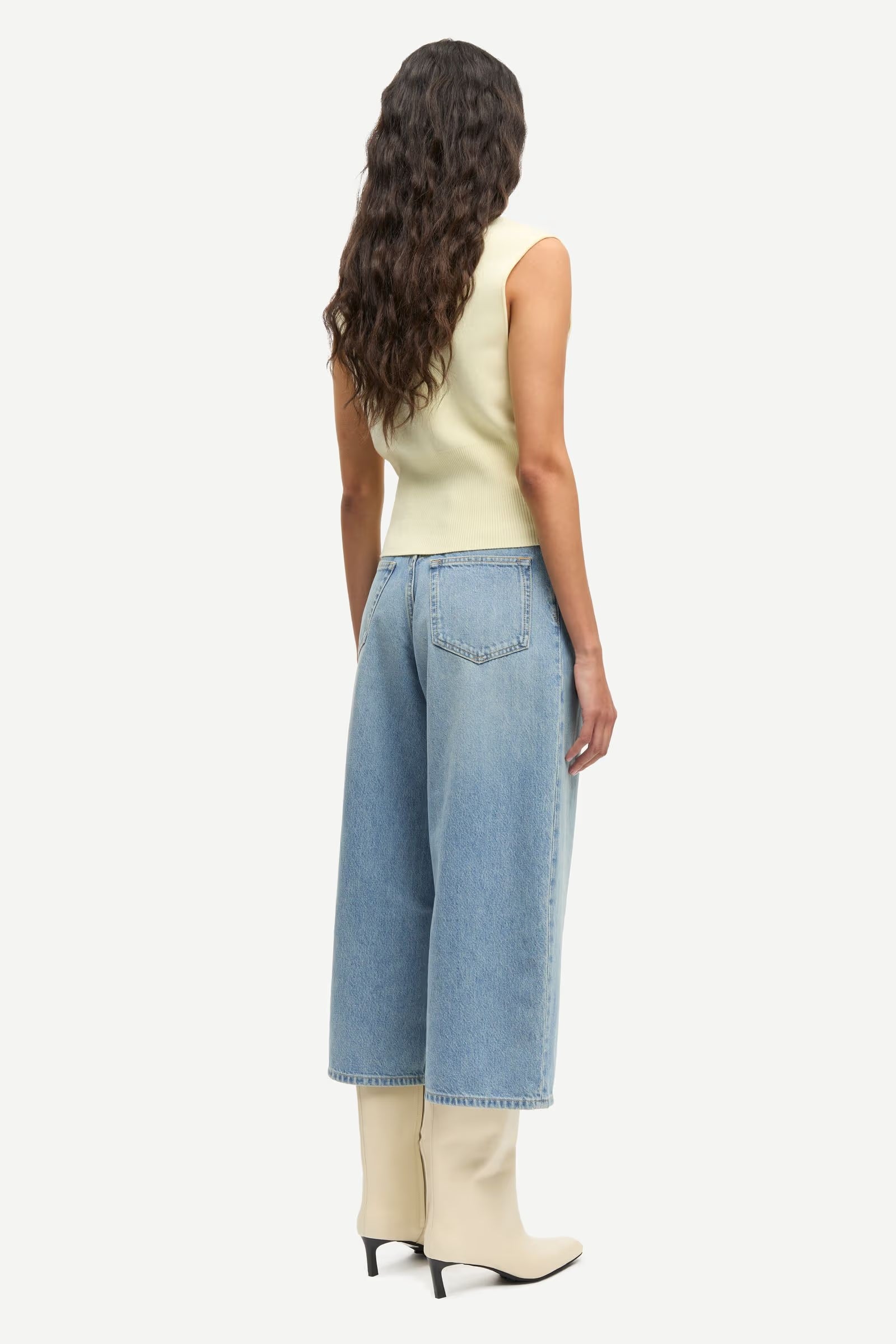 Top "Saanne" ethereal green